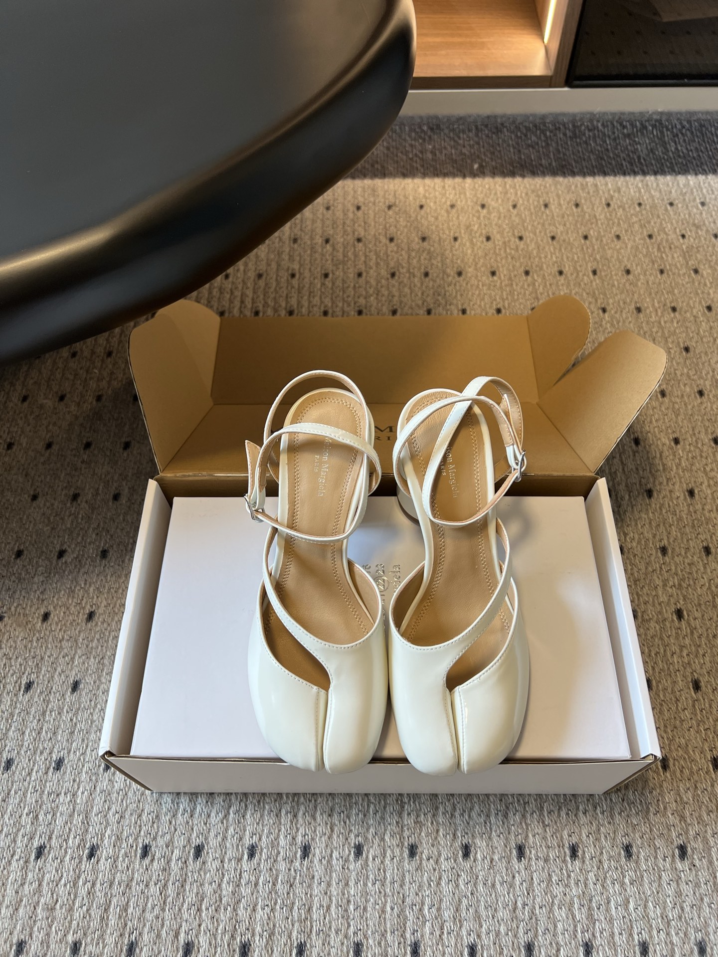 Maison margiela women's shoes Maison Margiela 26ss New MM6 tabi — 1:1 Replica