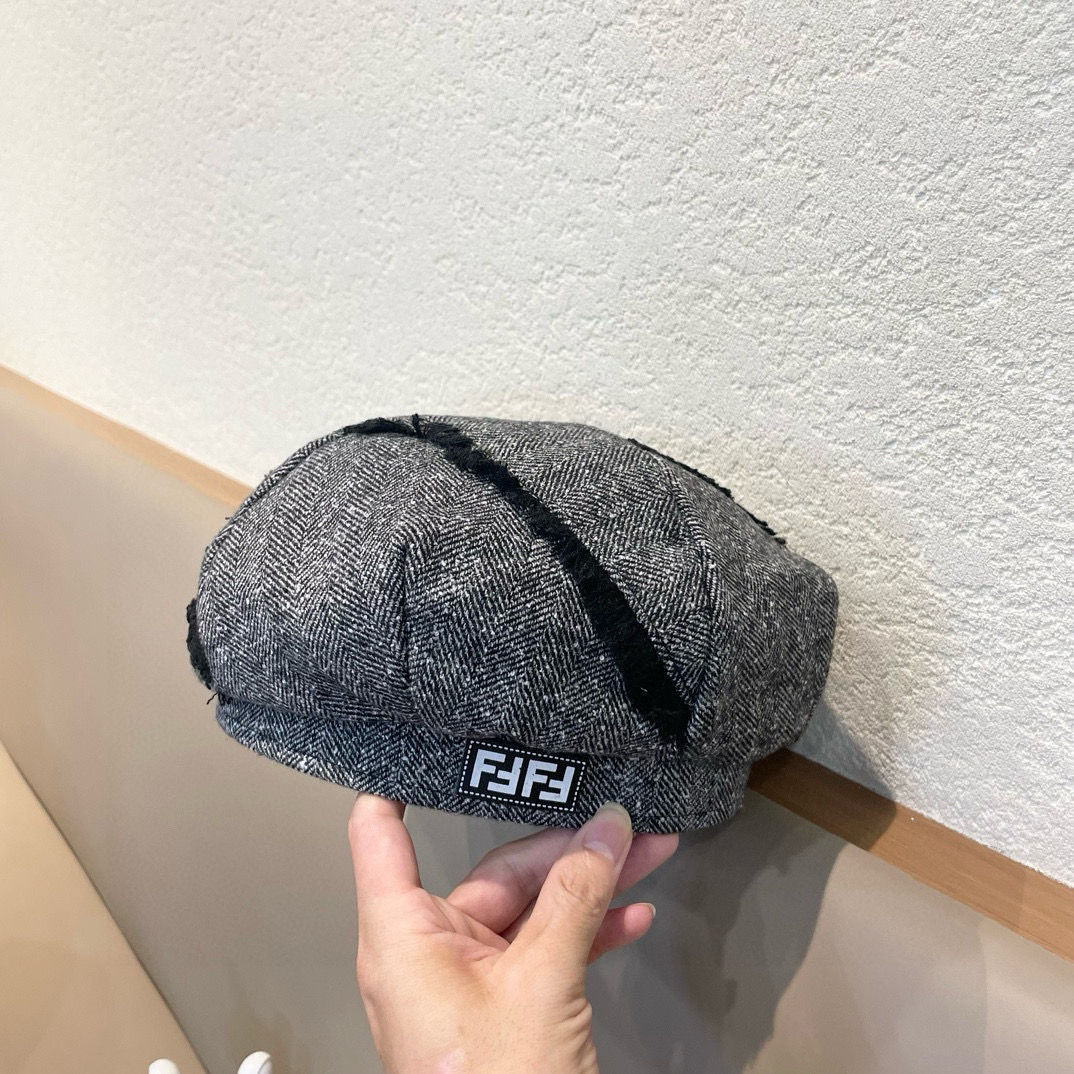 Fendi hat Fendi fendl beret women's spring and autumn British all-match face-showing little beret — 1:1 Replica