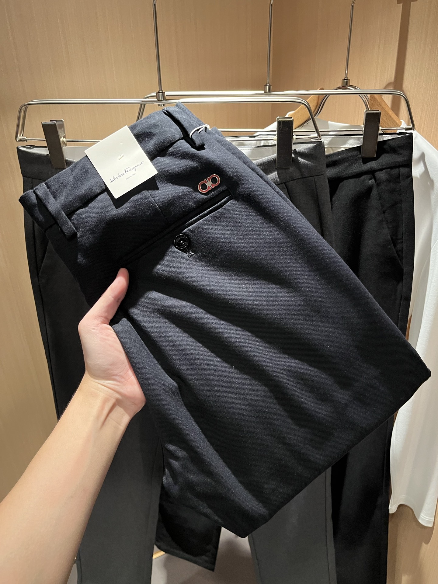 Ferragamo men Ferraga*mo * 2025 LOGO Factory G Logo 30 -40 — 1:1 Replica
