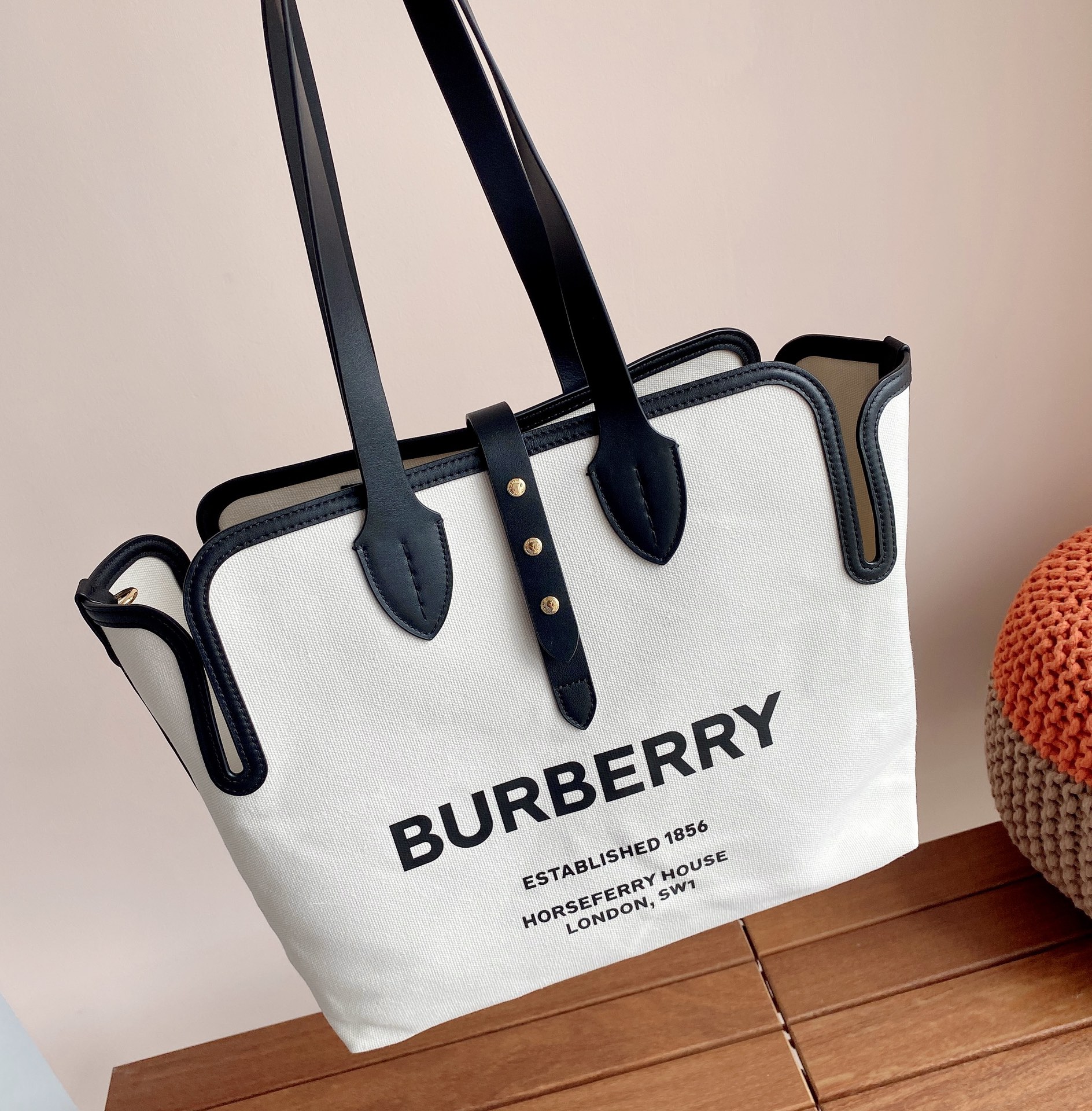 Burberry bag Order picture Shipped with dust bag Size: 33/30/15 — Premium Replica
