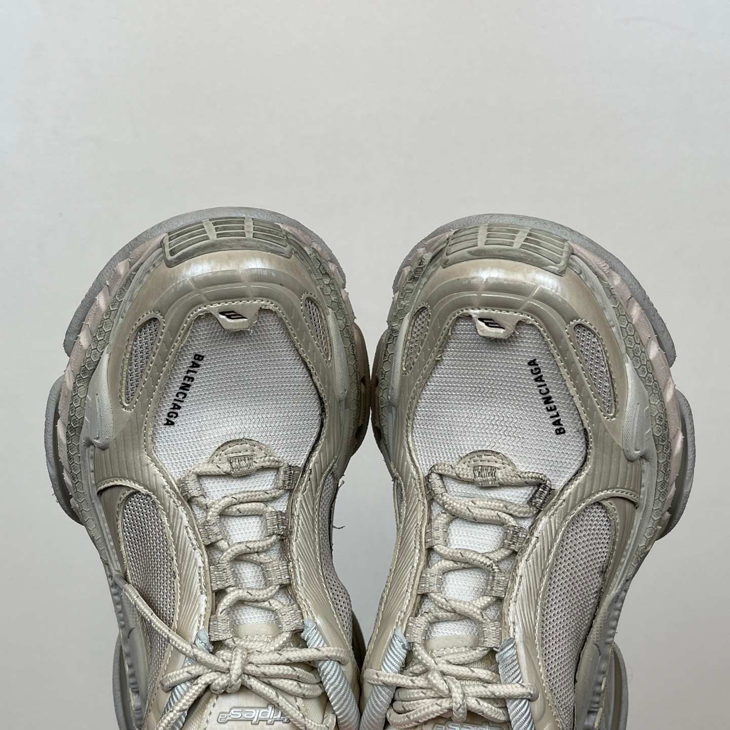 XA Balenciaga Triple S.2 42 865851 WTRS29191 — 1:1 Replica For Sale