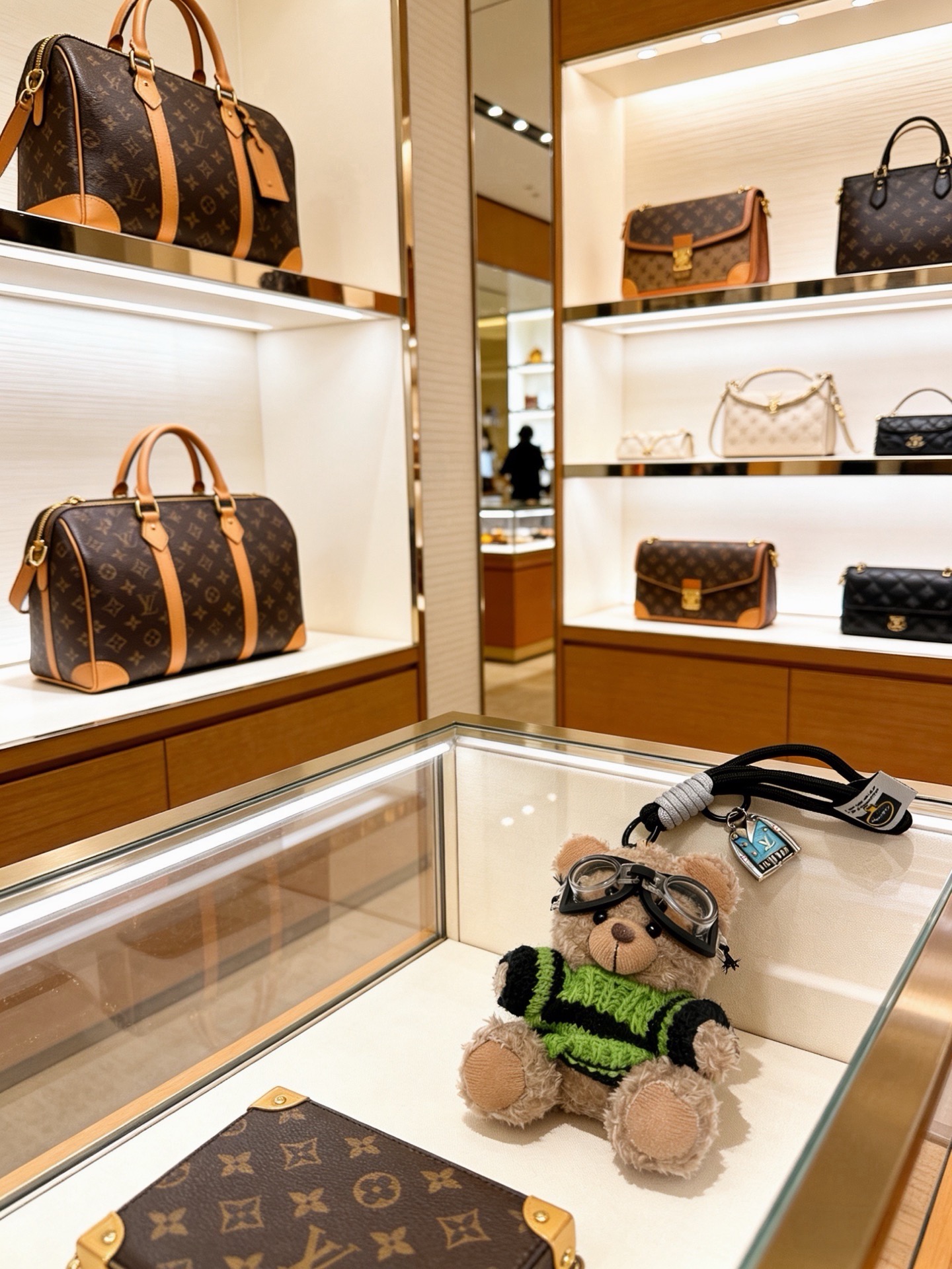 Louis Vuitton Jewelry New Release LV Keychain lv New Charm Anger Forest Keychain — AAA Quality Replica