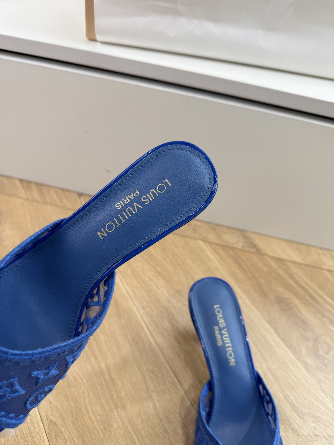 LV women's shoes G199 LV | Louis Vuitton X TM 6 AM New — Premium Replica