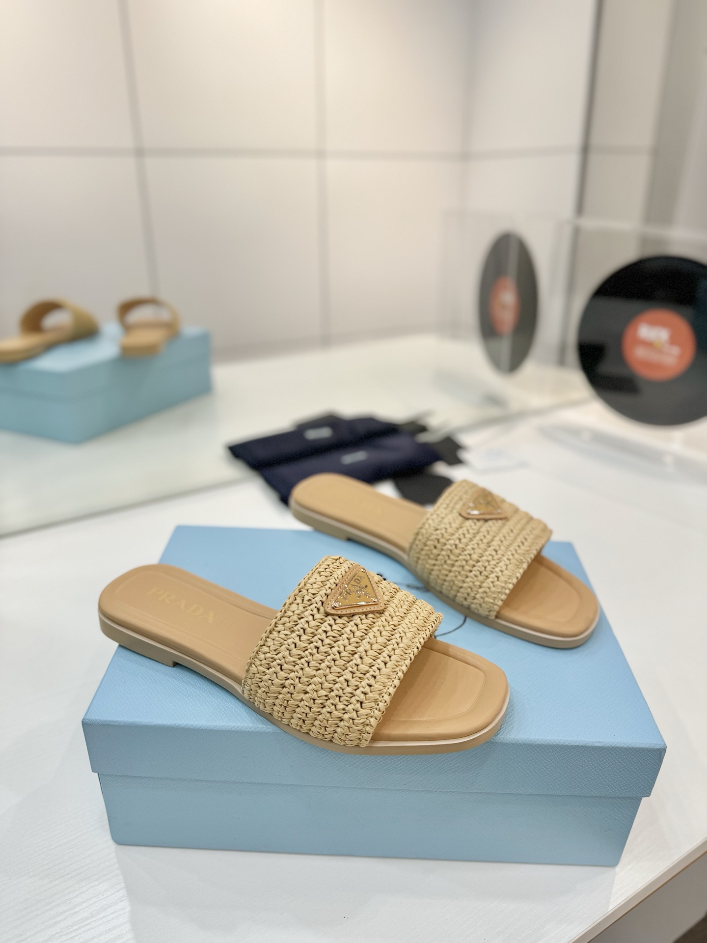 Prada women's shoes Factory price "Prada woven slippers" — 1:1 Replica