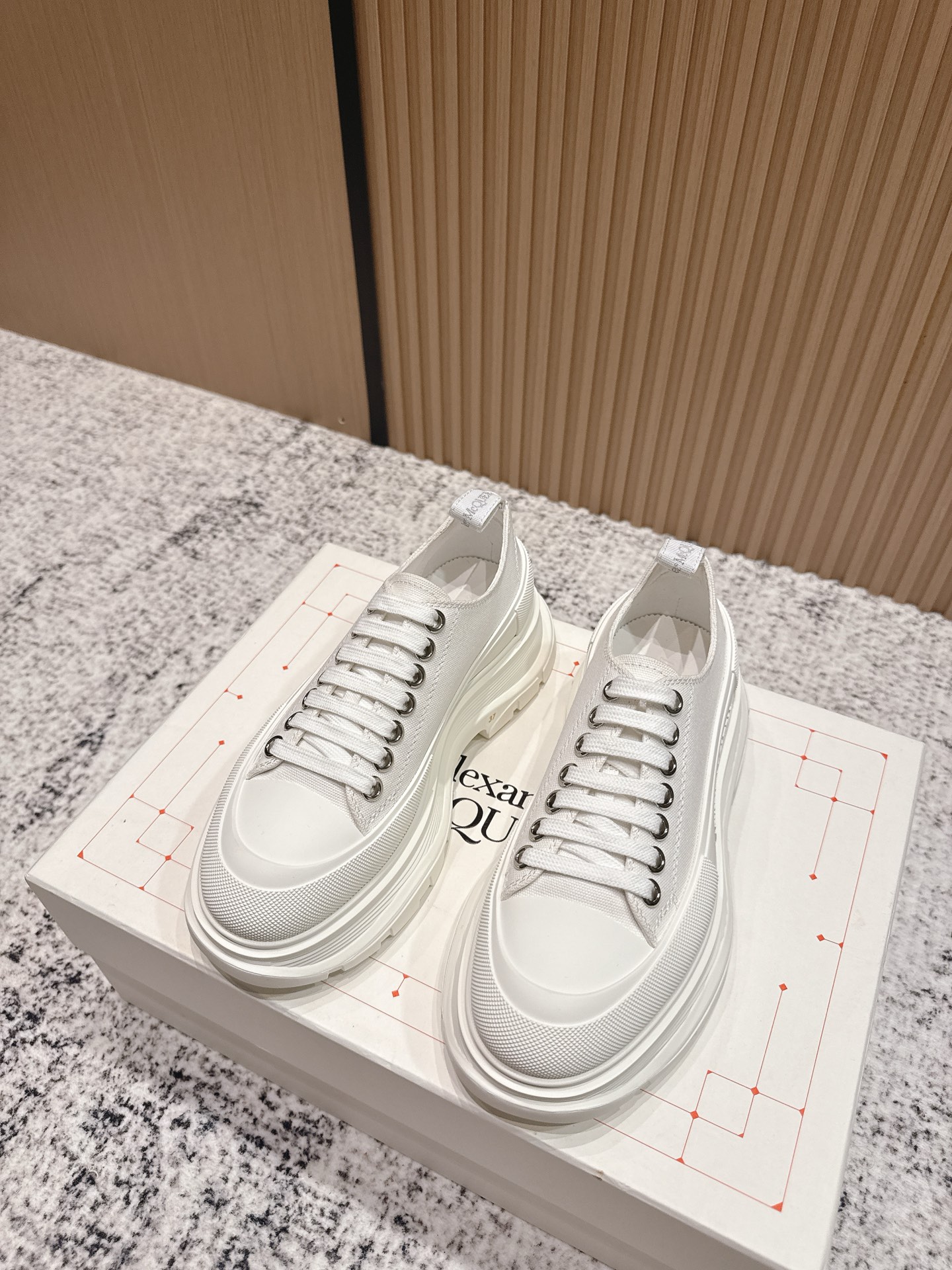 Alexander Mc Queen Women's Shoes +10 𝐀𝐥𝐞𝐱𝐚𝐧𝐝𝐞𝐫 𝐌𝐜𝐐𝐔𝐄𝐄𝐍# — AAA Quality Replica
