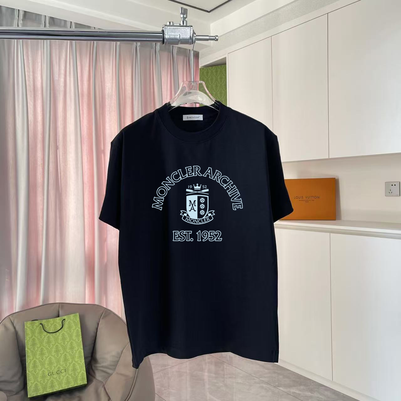 moncler menn Moncle* 2026 Ny logo 300 t
