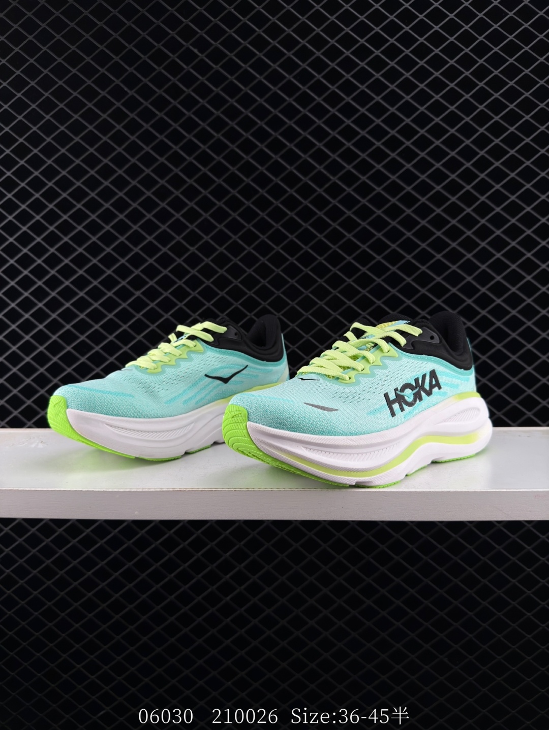 HOKA ONE ONE Bondi 9 Mint Green Neon Green White Black EU 36-45 Running Shoe Running Sneakers - Unisex BS-86581