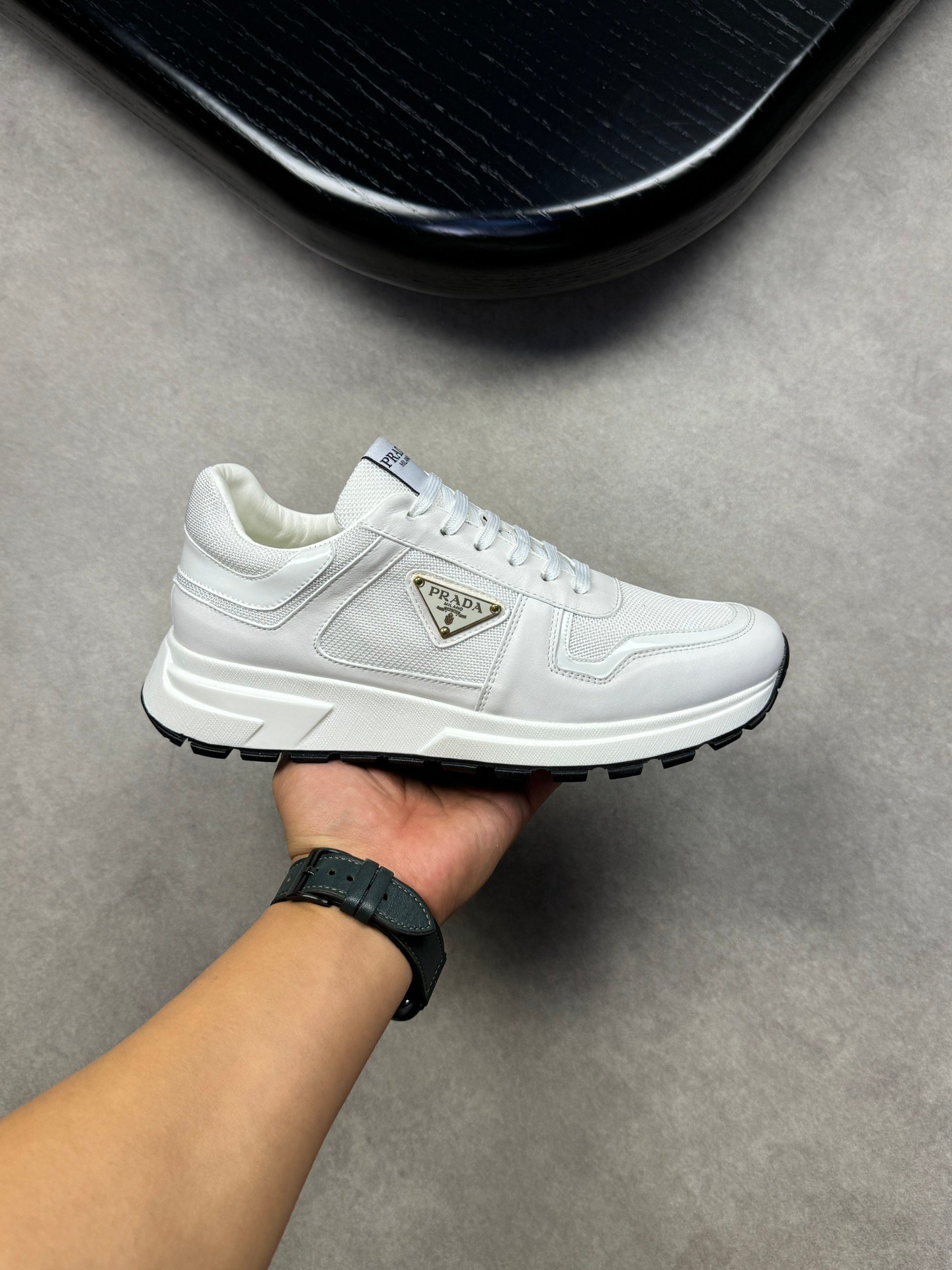 Prada shoe Please contact the homepage for this multi-color detailed picture and real-life video
