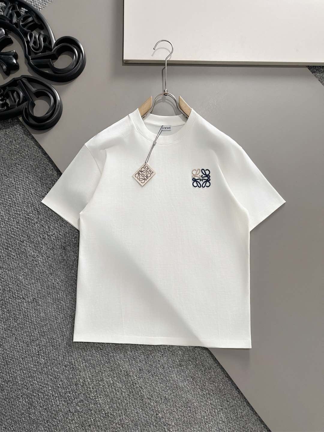 Loewe men LOEWE 2026 T logo