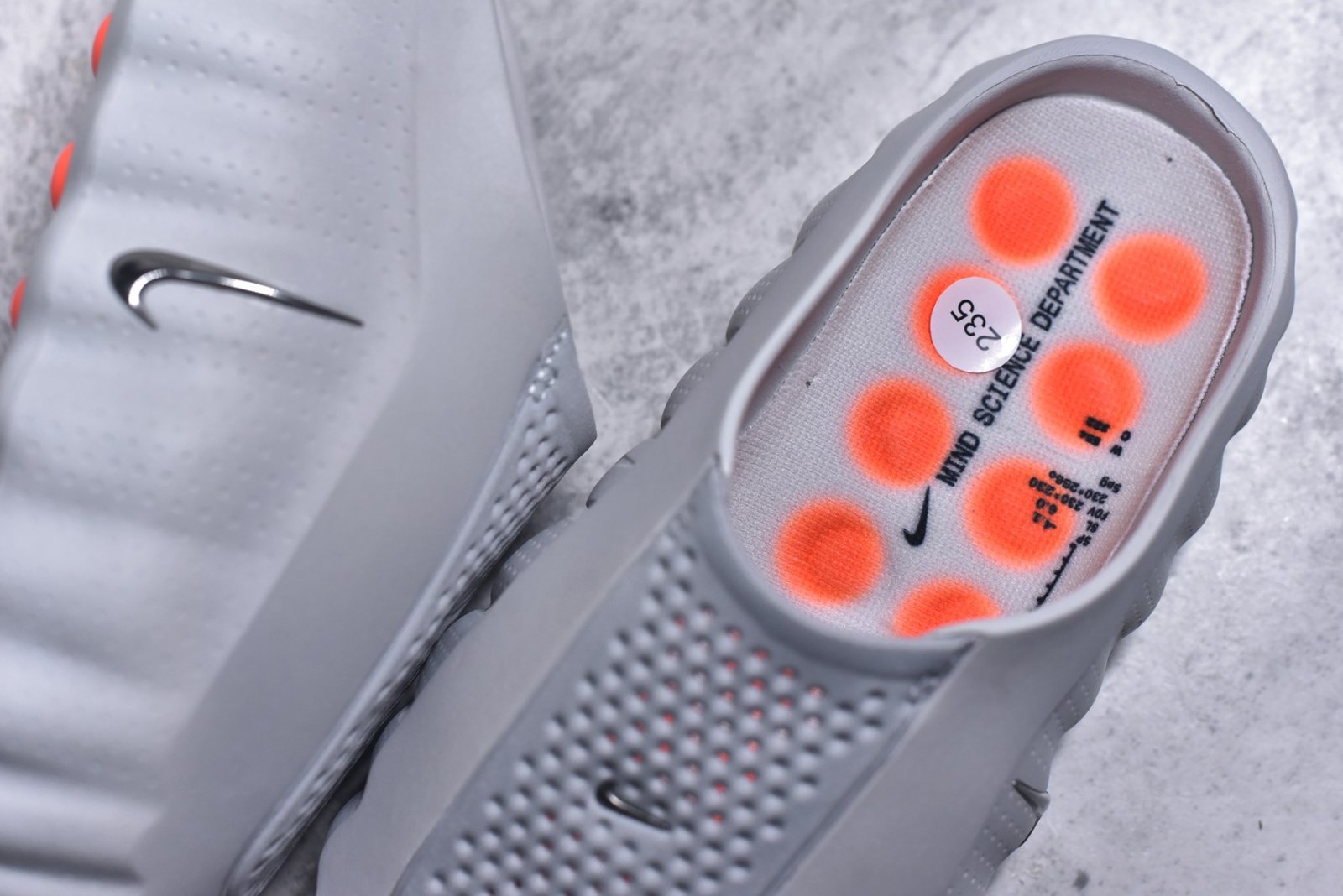Andre Nike Mind 001