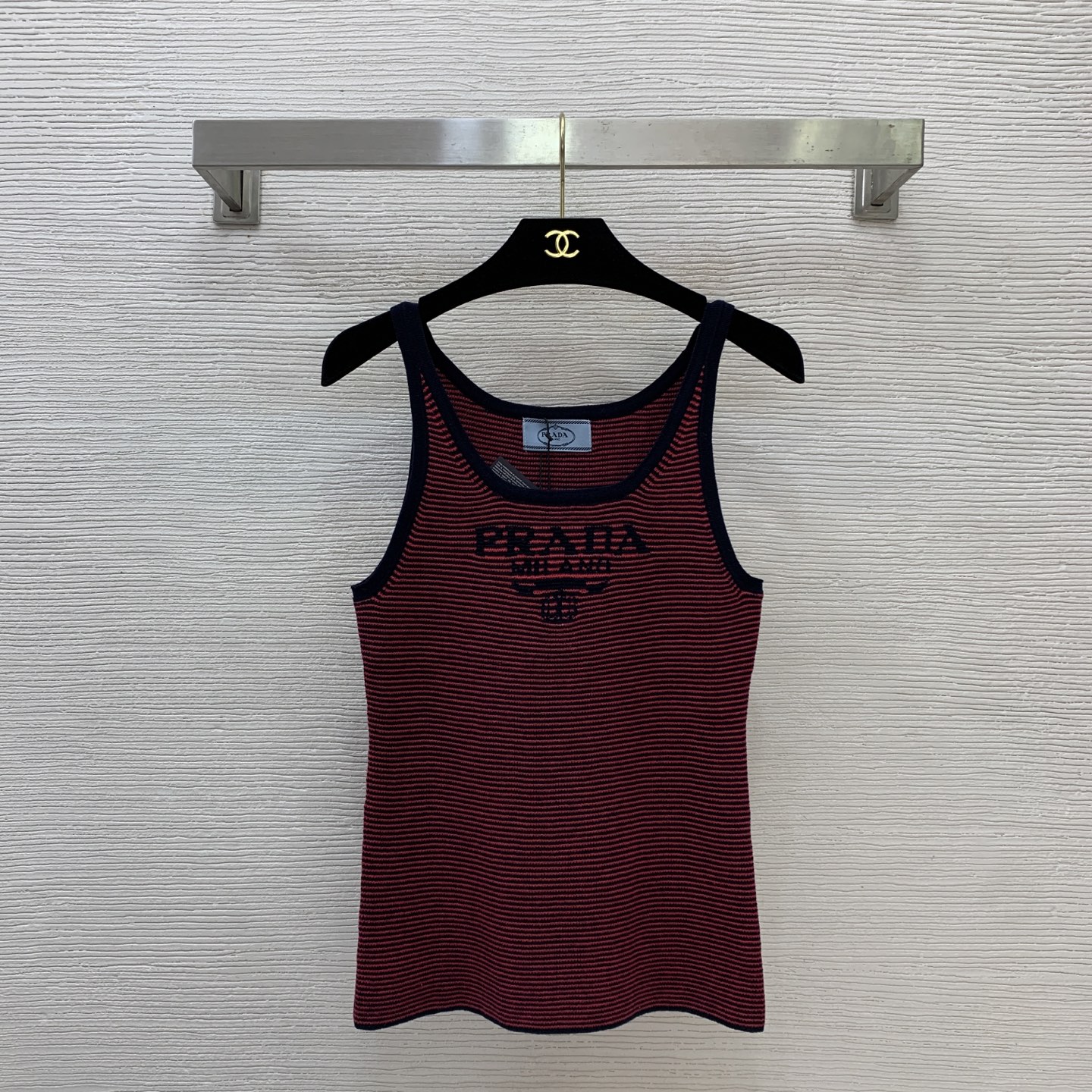 Prada Women G26031327 PRAD*A New logo 𝑺 𝑴 𝑳 M 70 57 — Premium Replica