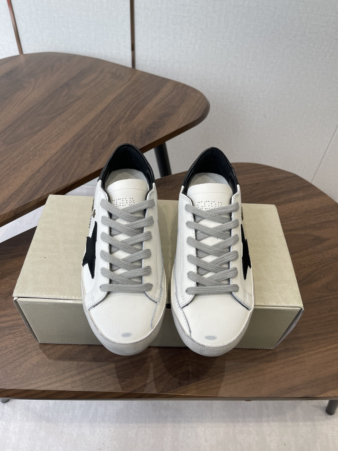Golden Goose Super-Star White Black Grey Skate Shoe BS-87439