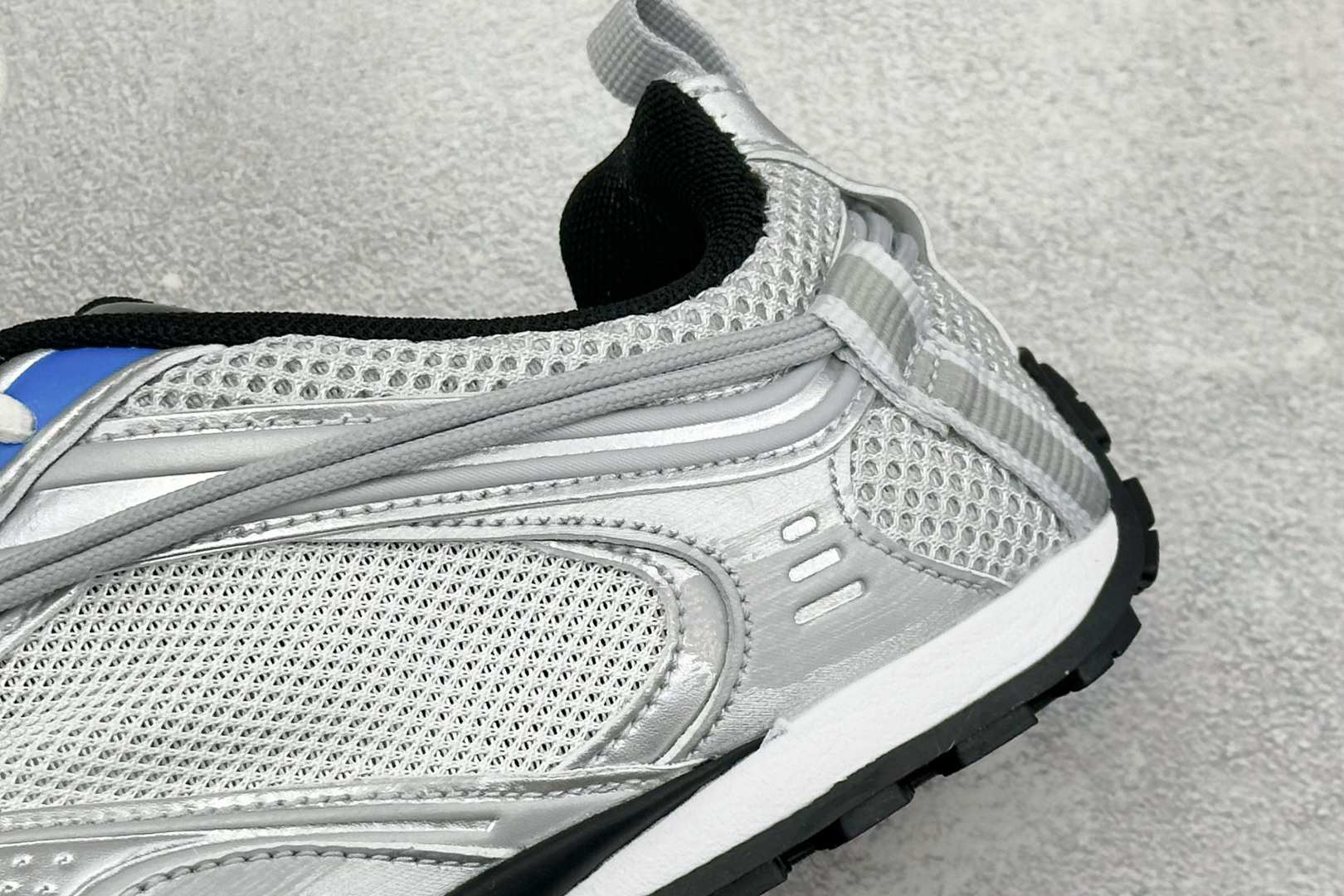 Other i8 Balenciaga 25 Radar Sneaker 865704 WSTGL9114 — 1:1 Replica