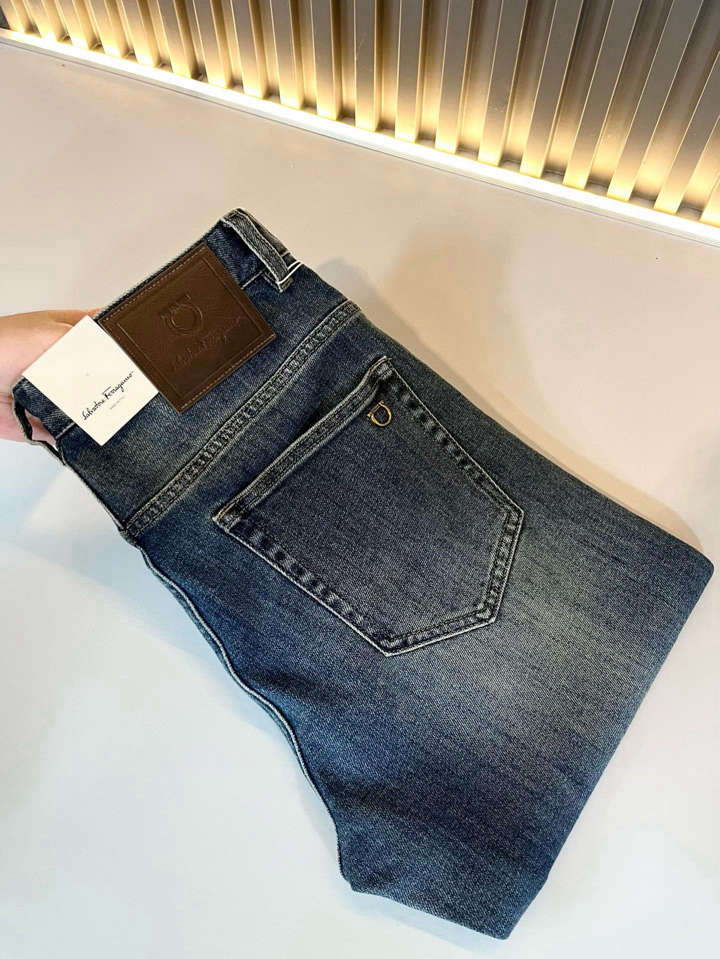 Ferragamo men Ferraga*mo * 2025 LOGO Factory G Logo 29-40 — 1:1 Replica