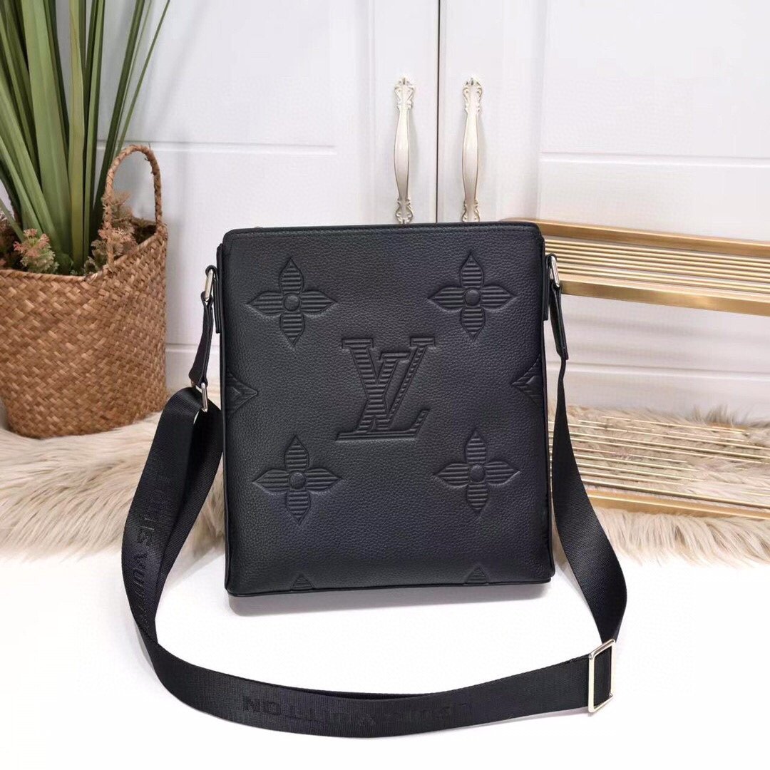 messenger bag -2 LV Men's 26x28x5 5cm