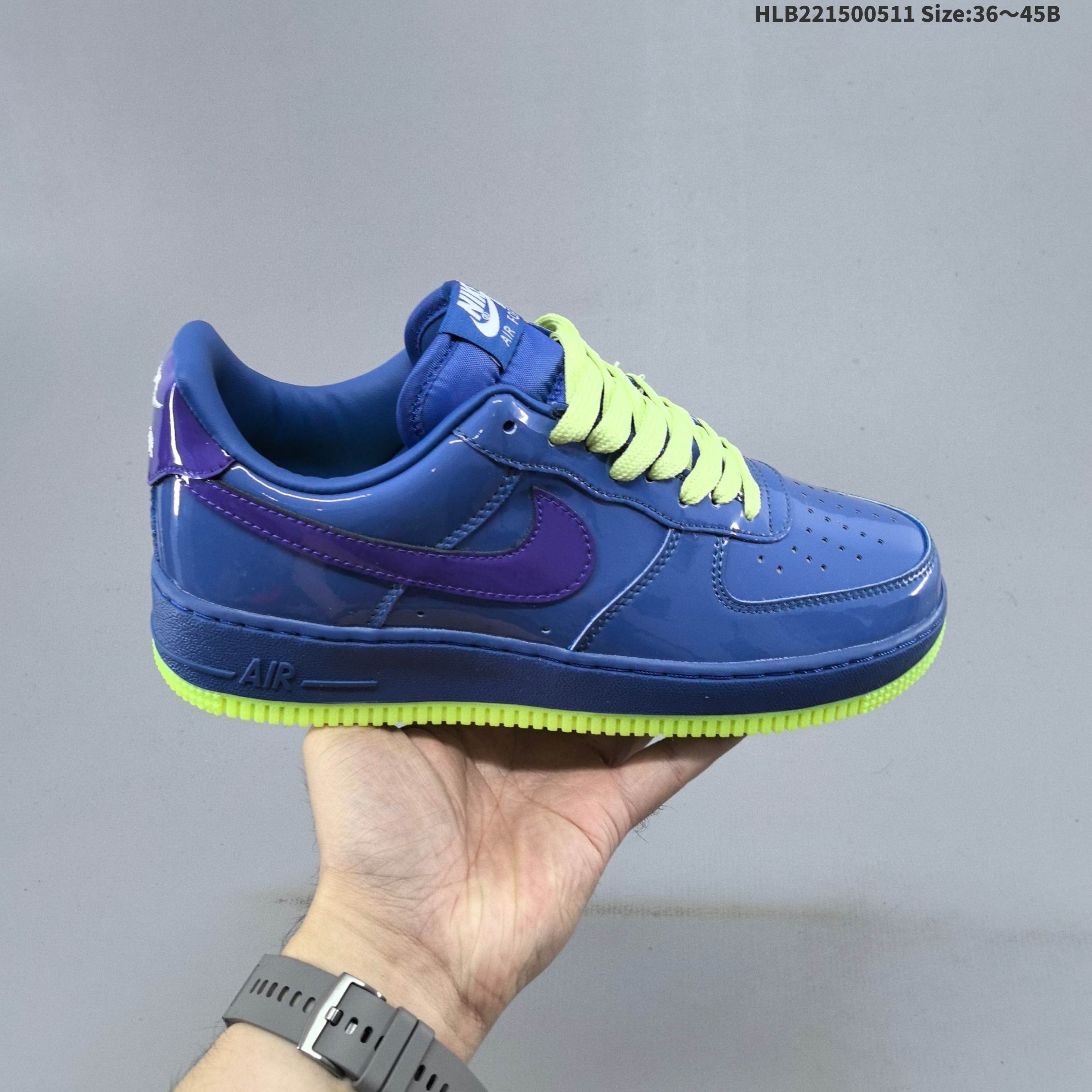 NIKE AIR FORCE 1'07 LV8:l O4489-400