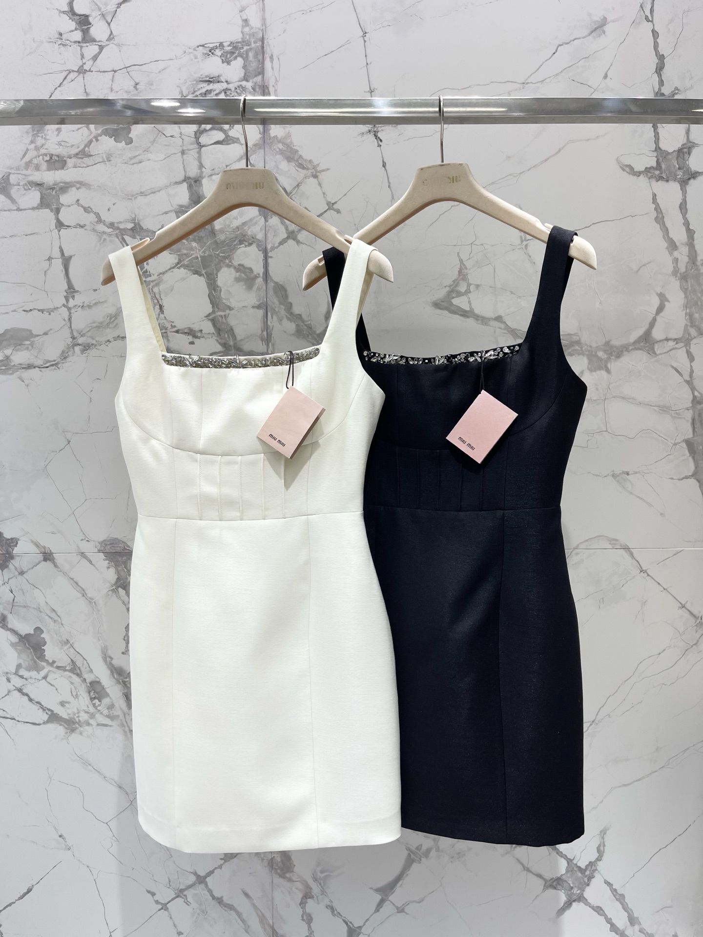Miumiu Women 𝗠𝗜𝗨𝗠𝗜𝗨* Miu She beaded sequins high-end velvet suspender skirt — 1:1 Replica For Sale