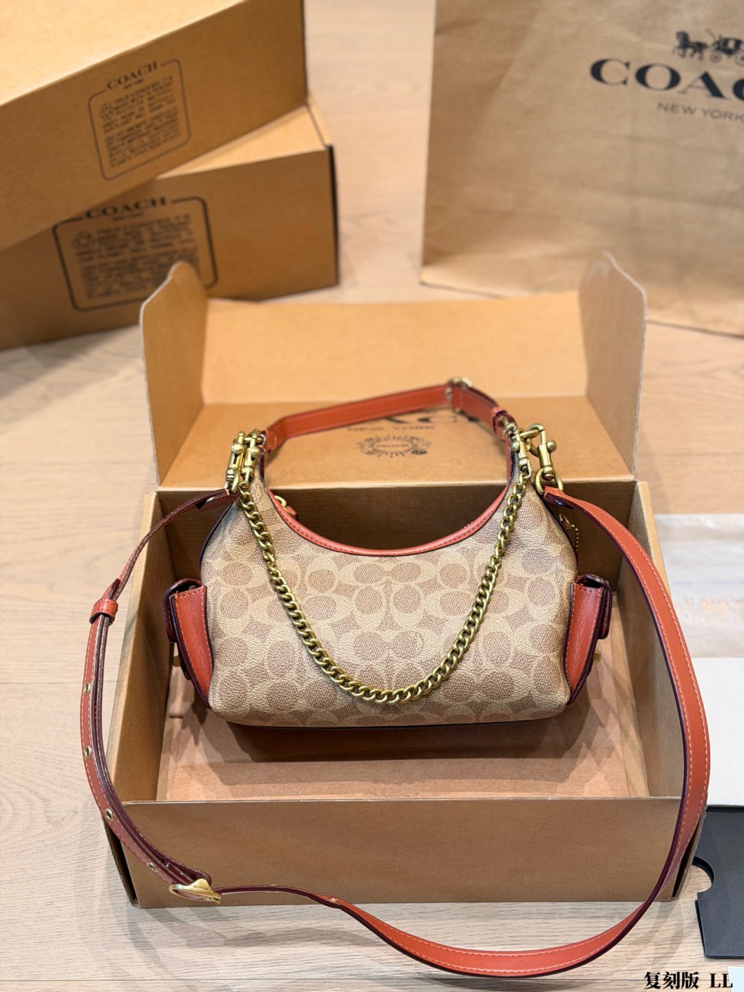 COACH bag Coach Hobo ​​ C logo +