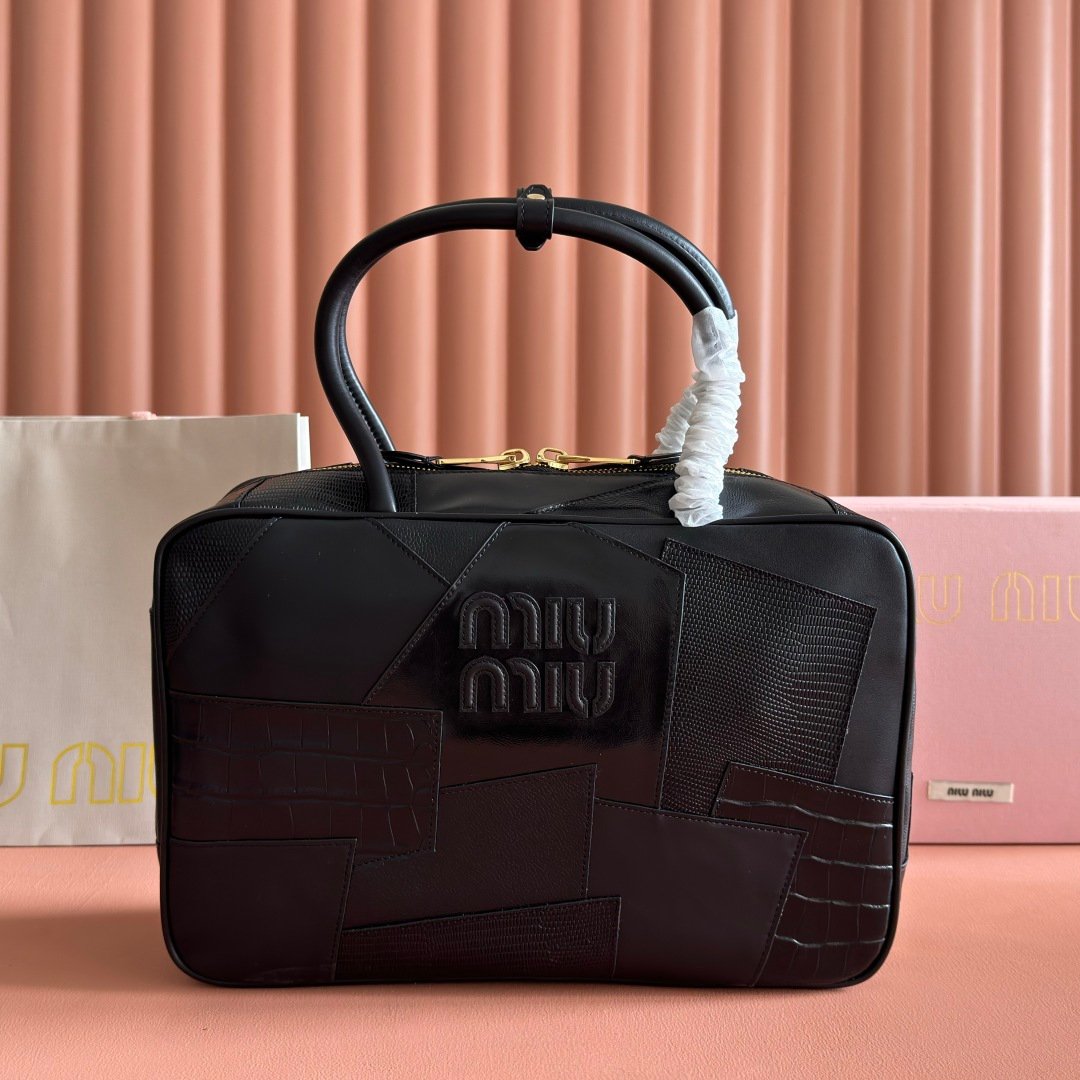 Miu сумка Miu MiuНовое поступление Miu