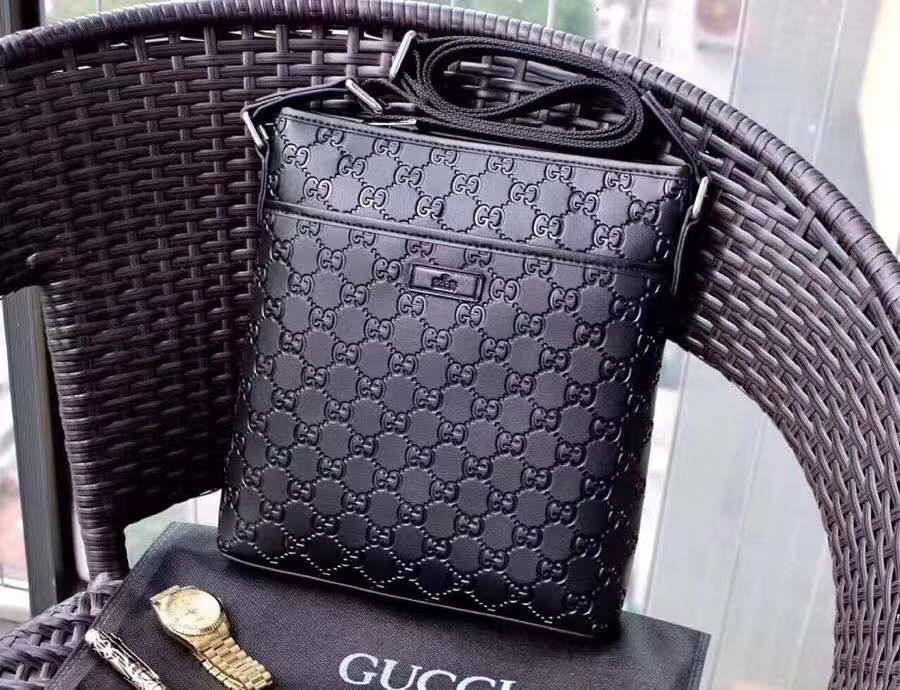 messenger bag -2 GUCCI herenserie 24x27x6cm