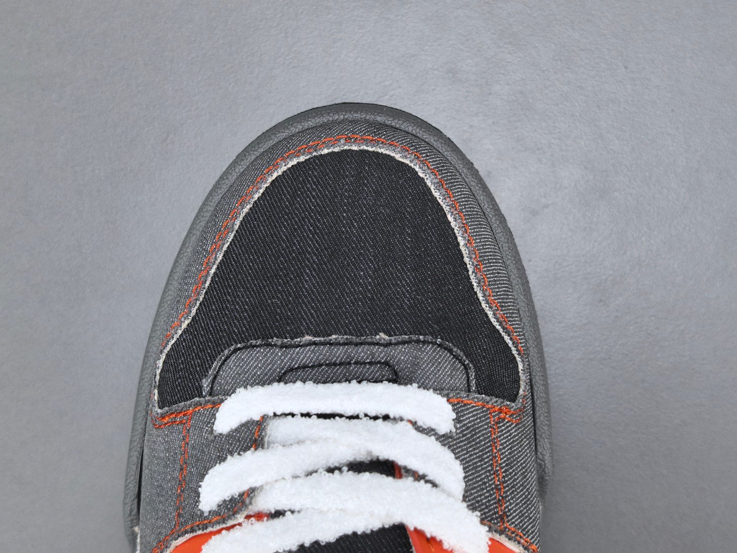 FENDI SHOE P Channel Advantage Wholesale Available
