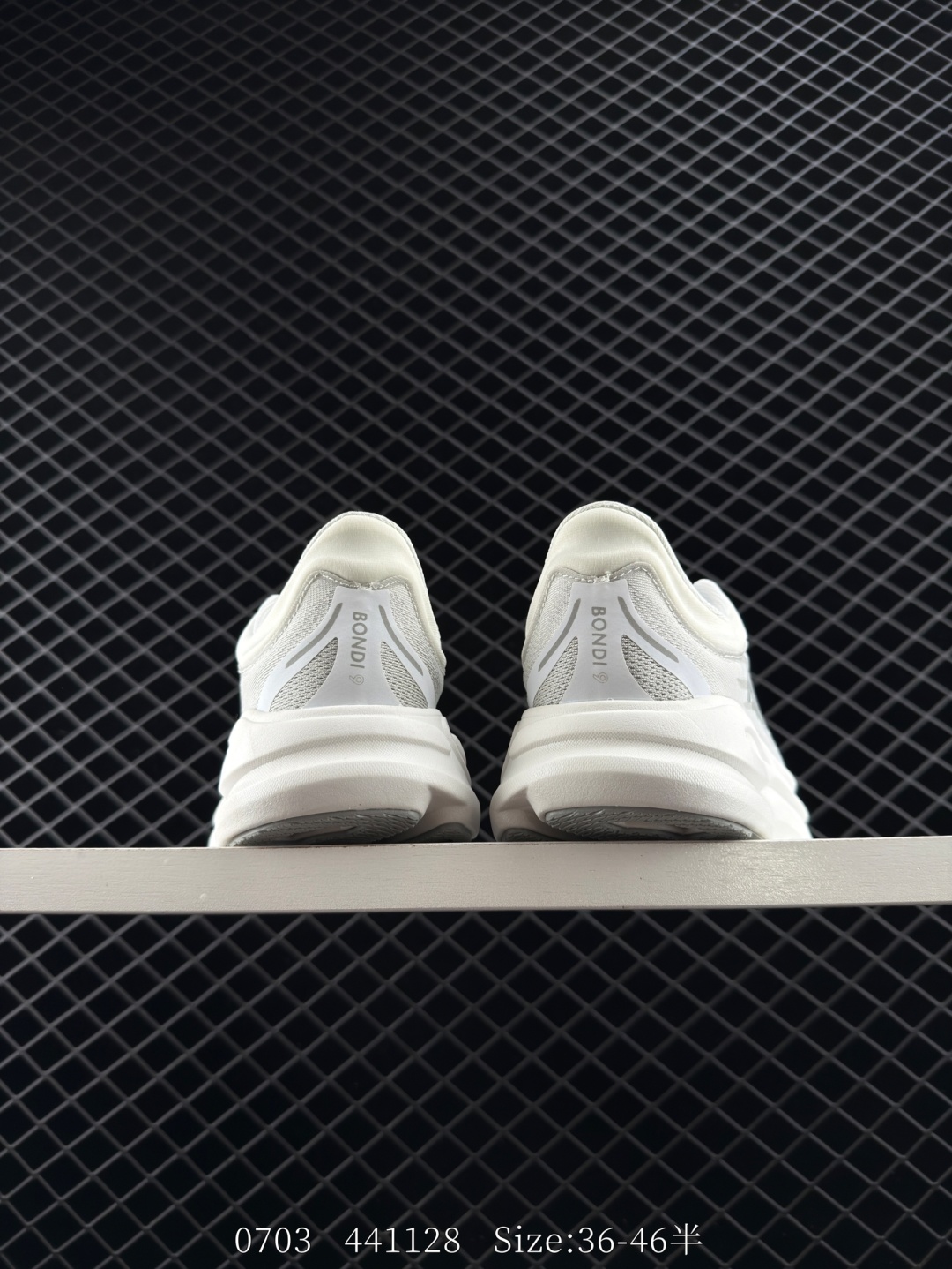 HOKA ONE ONE Bondi 9 White Light Grey EU 36-46 Running Shoe Running Sneakers - Unisex BS-86573