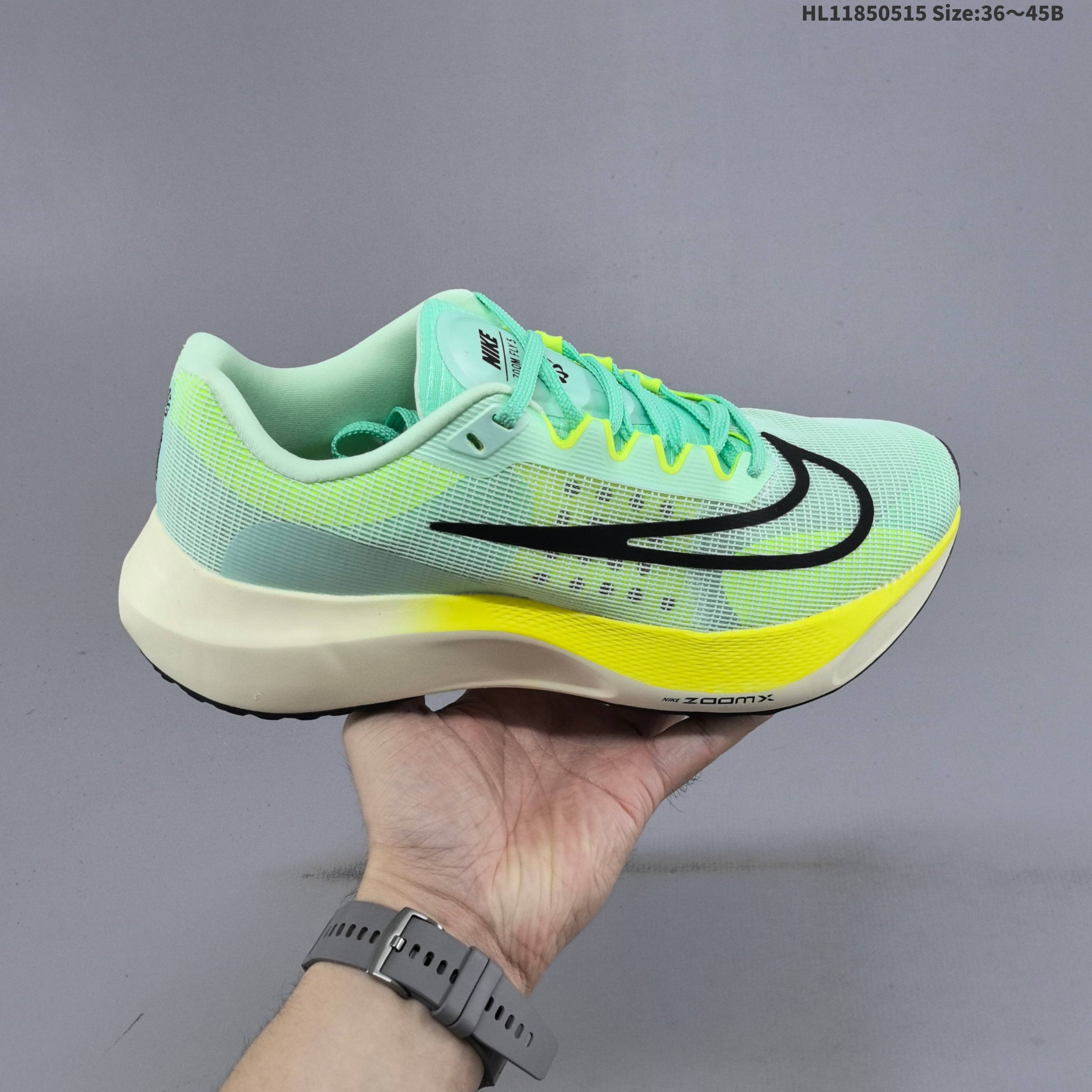 Nike Zoom Fly 5 SR02. Zoom X. zoom X.: DM89