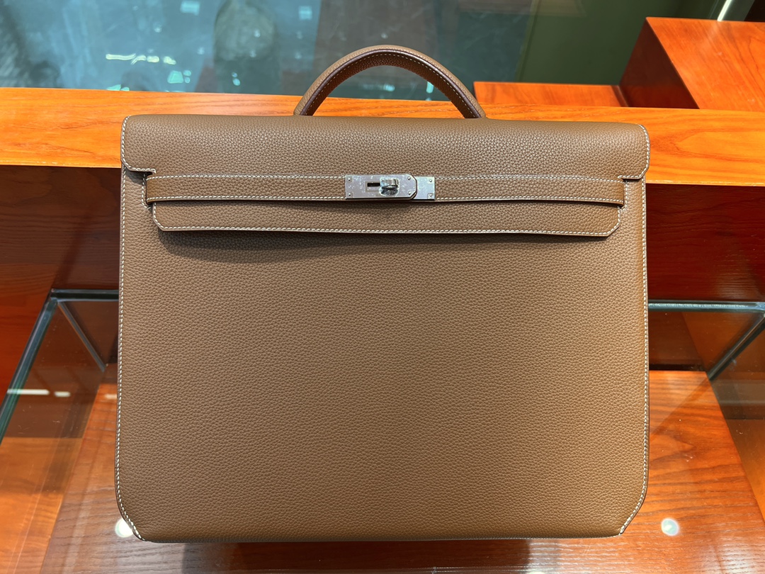 Briefcase New product, only for men — 1:1 Replica For Sale