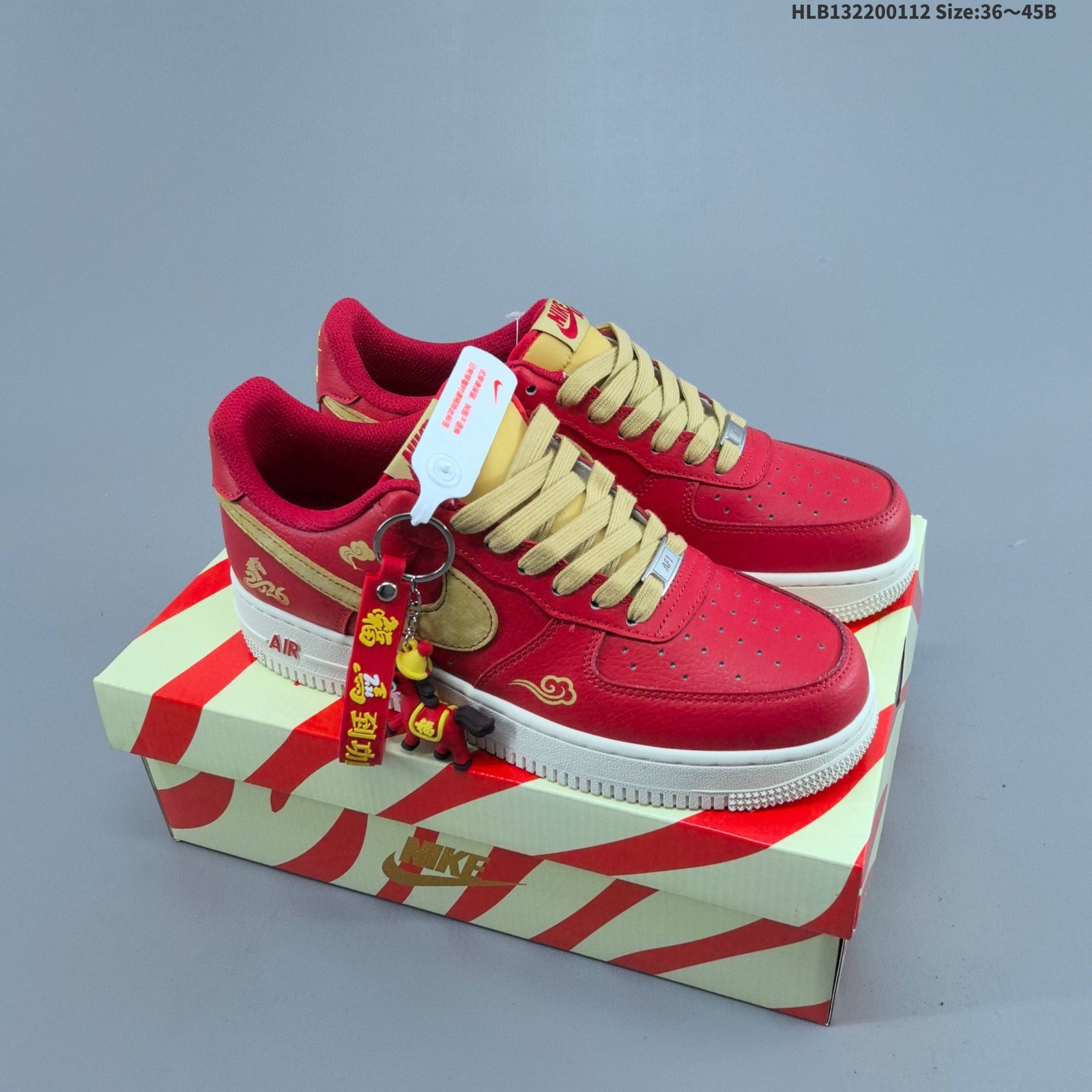 NIKE AIR FORCE 1‘07 LV8 、 :XD00