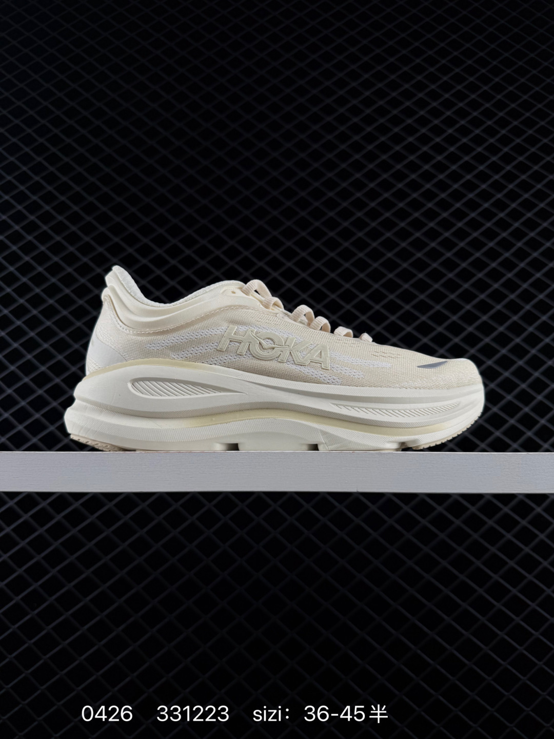 HOKA ONE W BONDI 9 HOKA ONE " " "