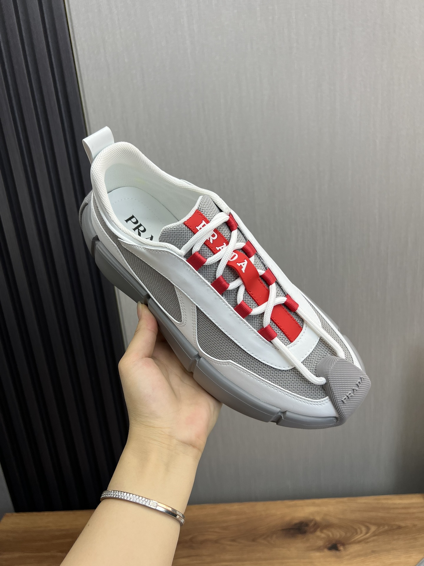 Prada shoe Please contact the homepage for this multi-color detailed picture and real-life video — AAA Quality Replica