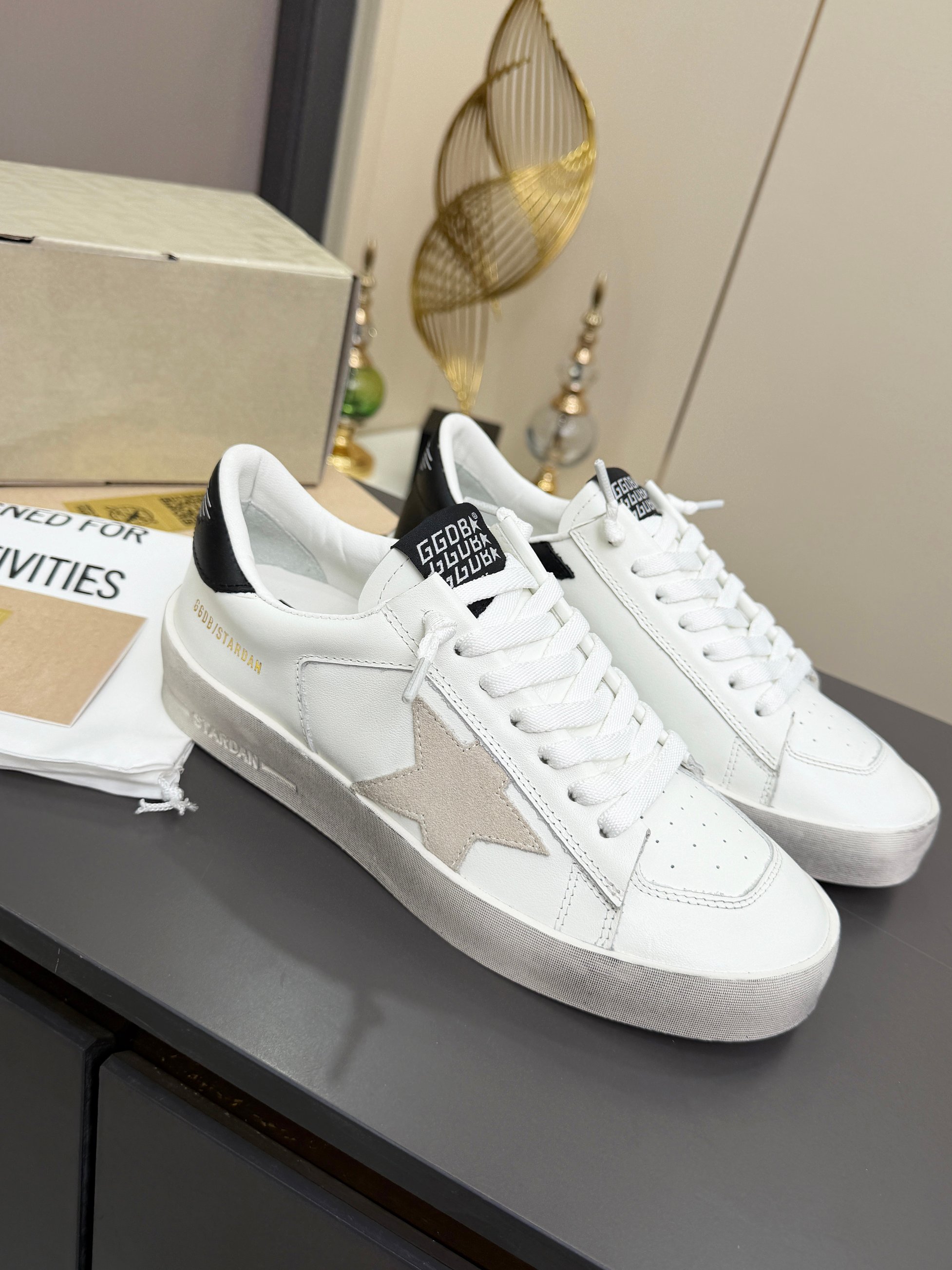 Golden Goose Stardan White Beige Black Skate Shoe BS-87376