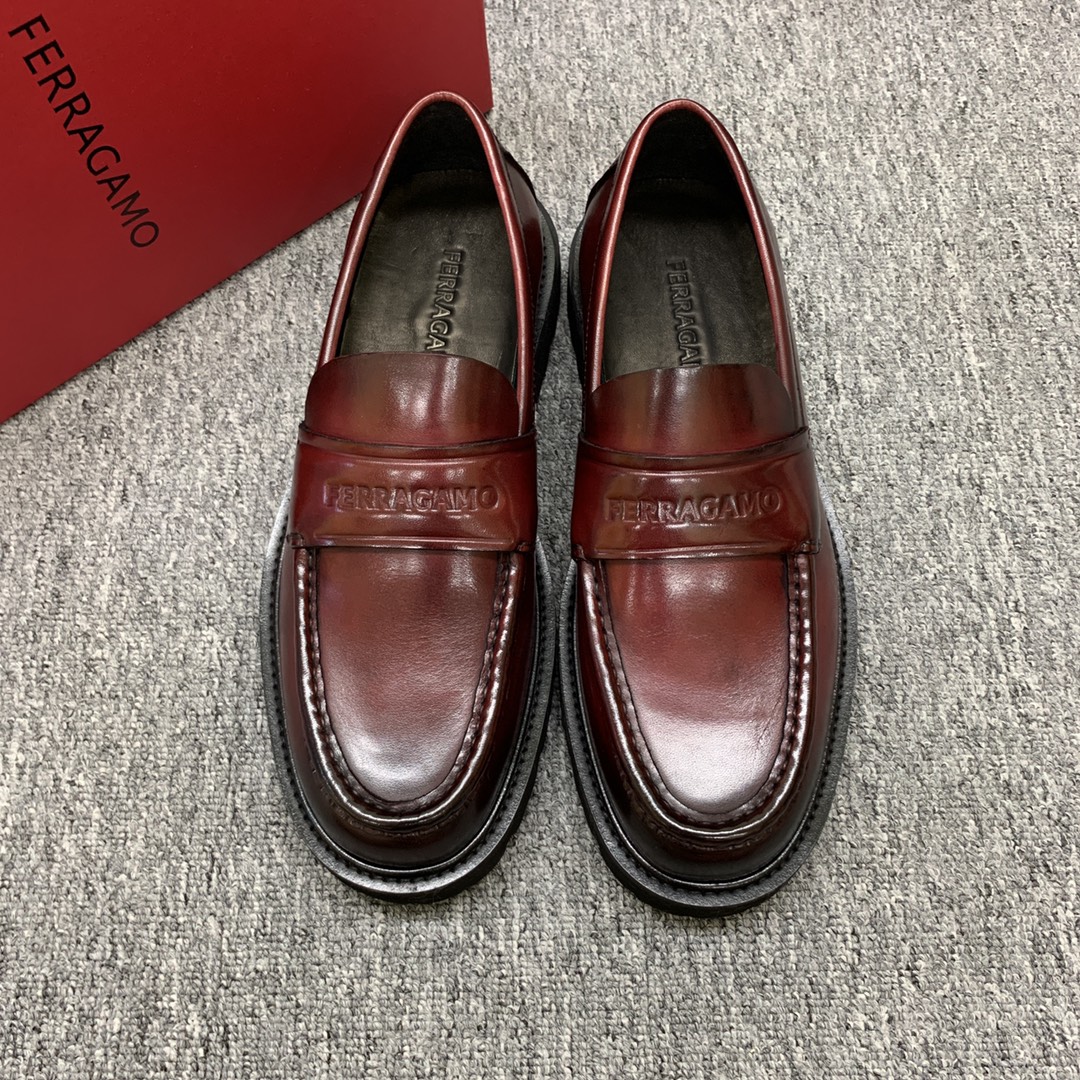 Sapato Ferragamo,1:1, 39-44,(38,45 )