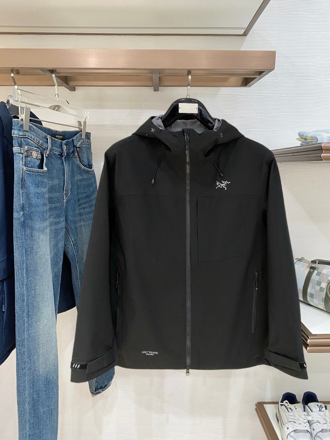 ARC'TERYX men New products for spring New products for spring