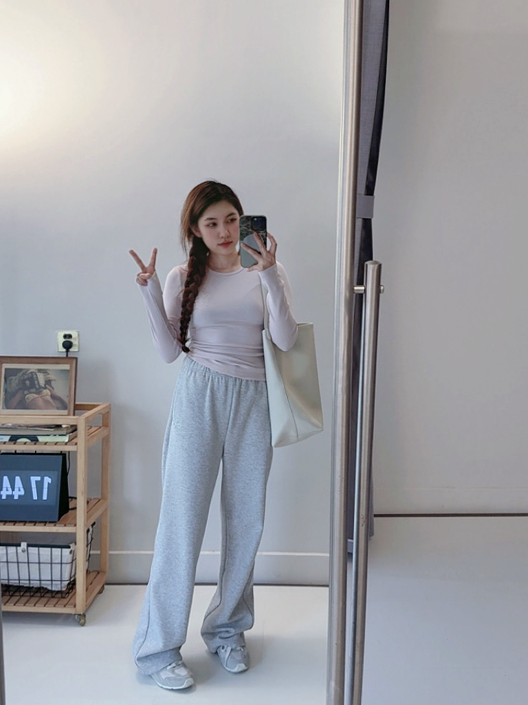 Alo Leggings Alo Accolade Straight Leg Sweatpant — Premium Replica