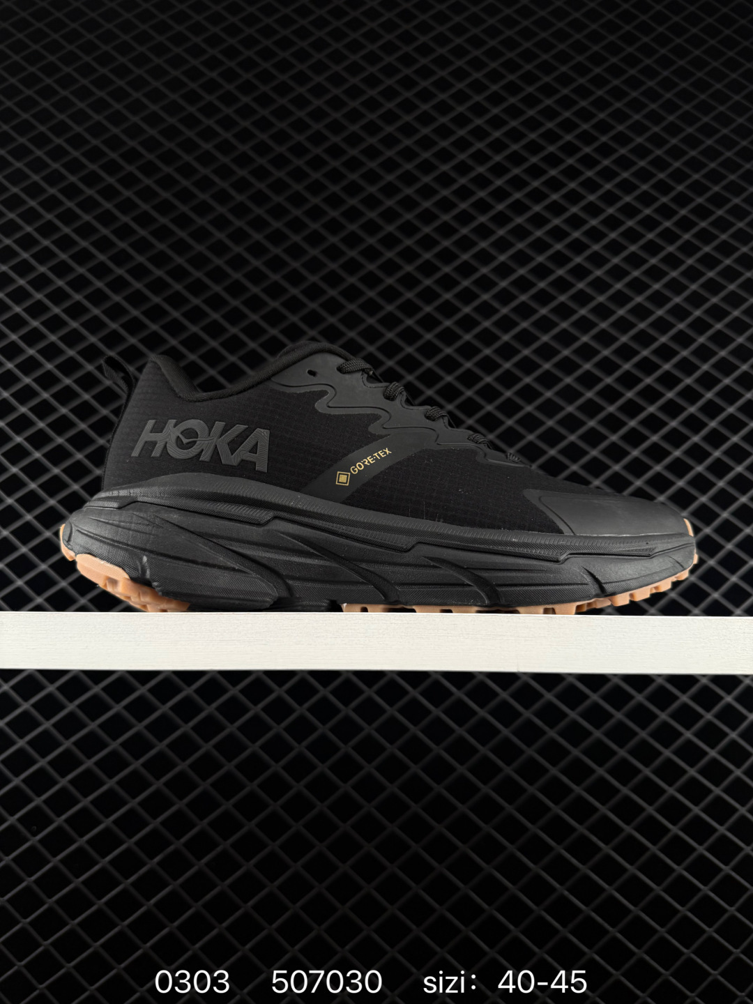 HOKA Challenger ATR 6 GTX Black Gum EU 40-45 Trail Shoe Trail Running Sneakers - Men s BS-86301