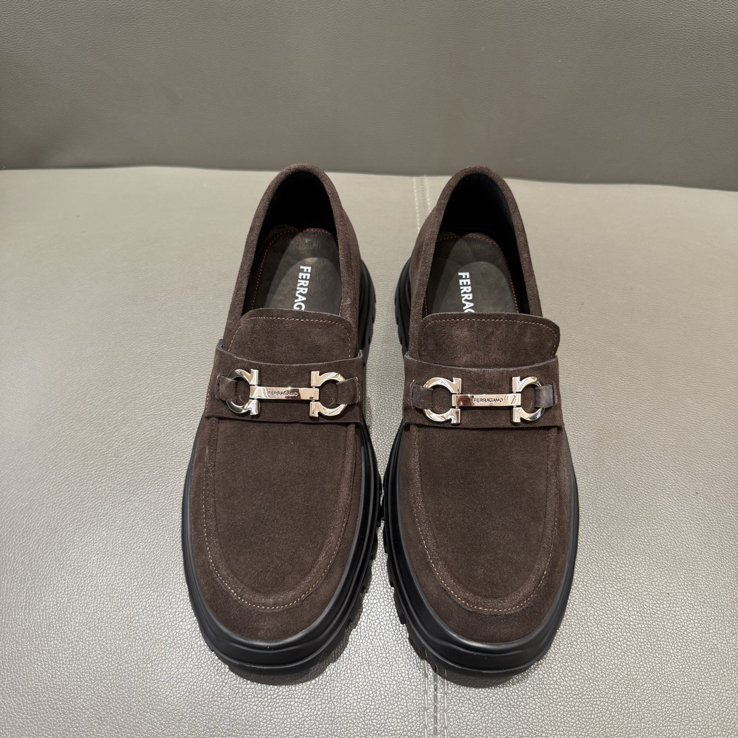 Ferragamo shoe Gancini “Tubular” 39-44(38 45 46 ) — Premium Replica