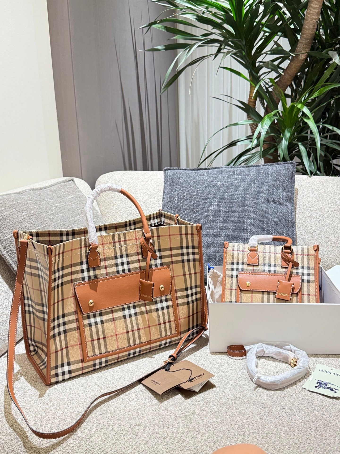 Burberry bag BURBERRY | ， ？