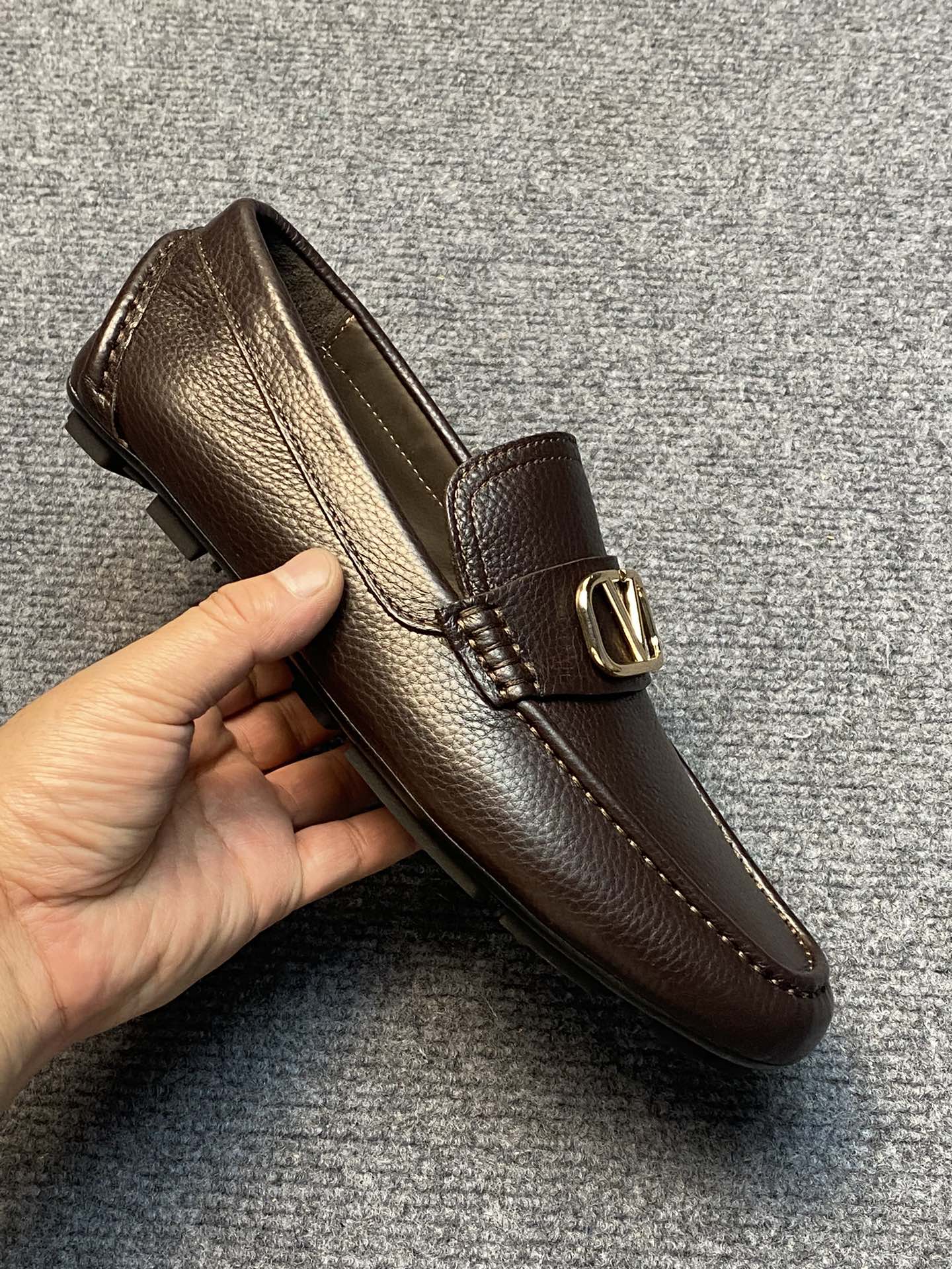 VALENTINO shoe Please contact the homepage for this multi-color detailed picture and real-life video — AAA Quality Replica