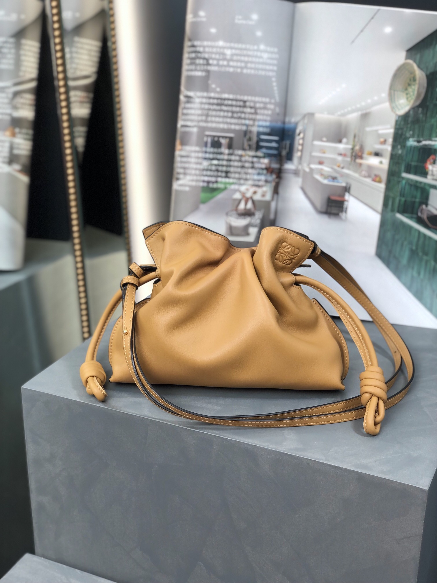 LOEWE väska LOEWE mini flamenco clutch väska