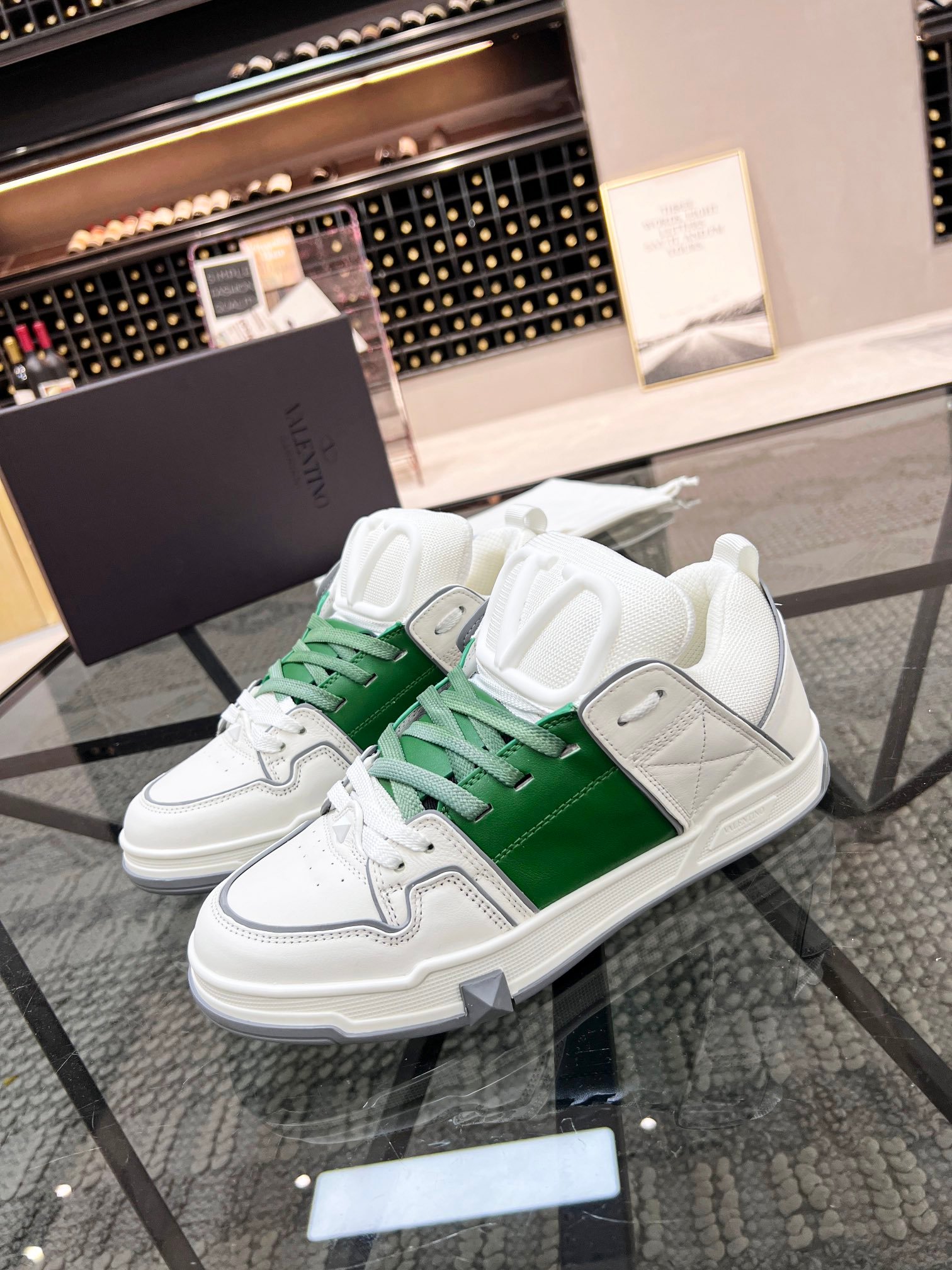 VALENTINO shoe Please contact the homepage for this multi-color detailed picture and real-life video