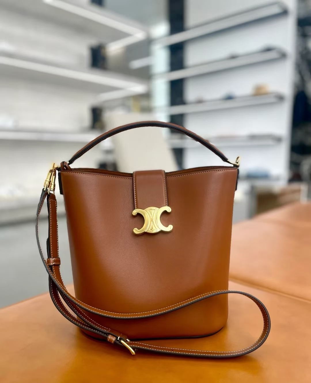 Celine bag British style, retro style, looks good no matter how you match it — Premium Replica