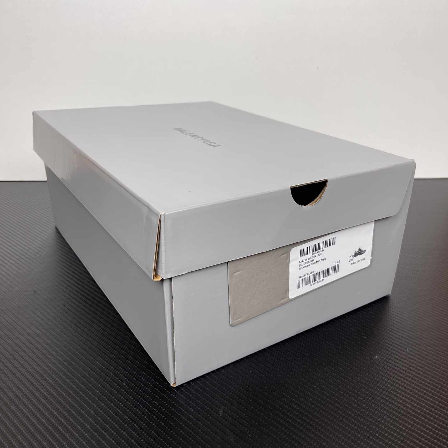 XA BALENCIAGA 3 XL 734734 W3 XCN1000 — Premium Replica