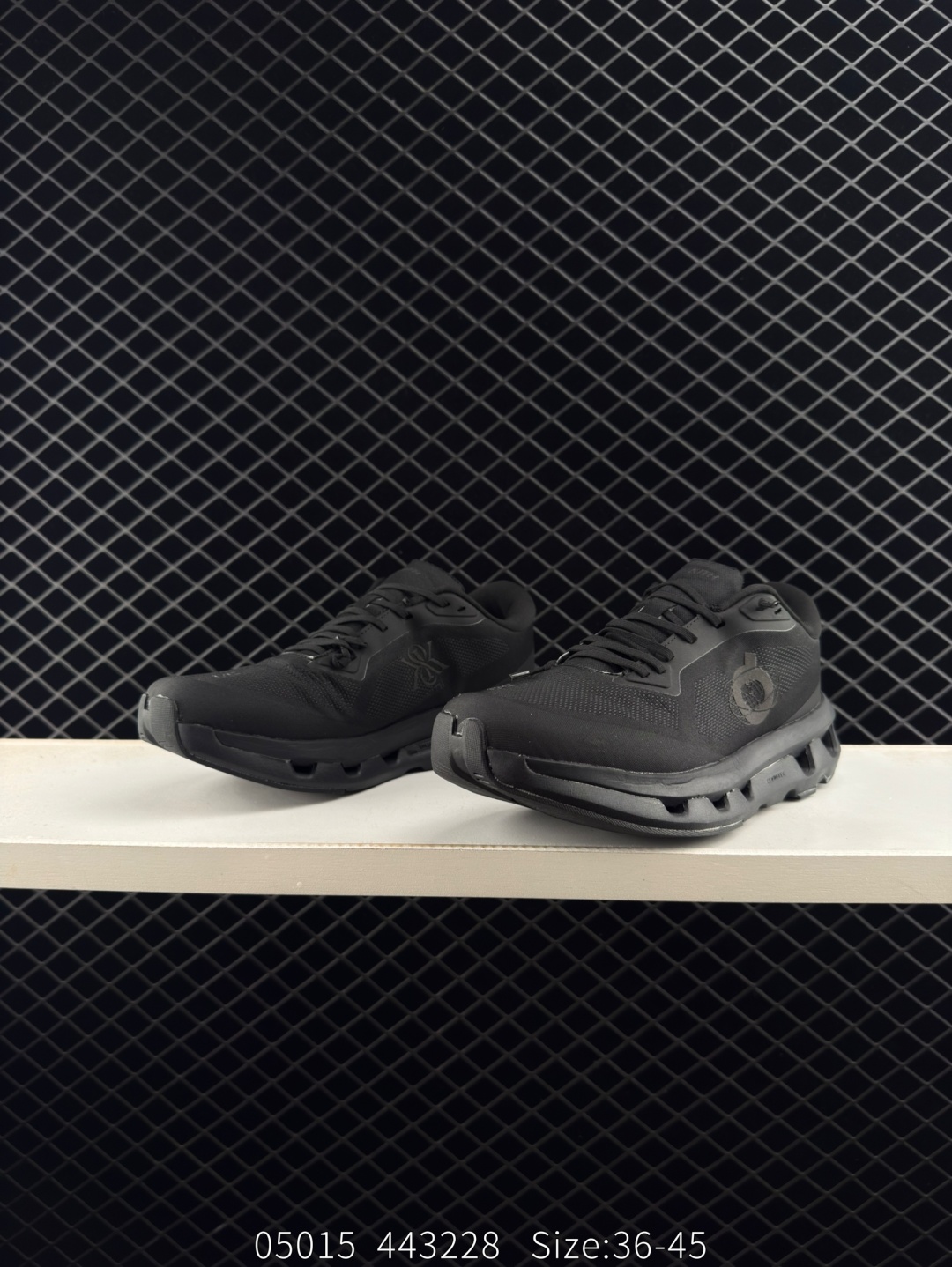On Running Cloudtilt Kith Triple Black EU 36-45 Running Shoe Running Sneakers - Unisex BS-85591