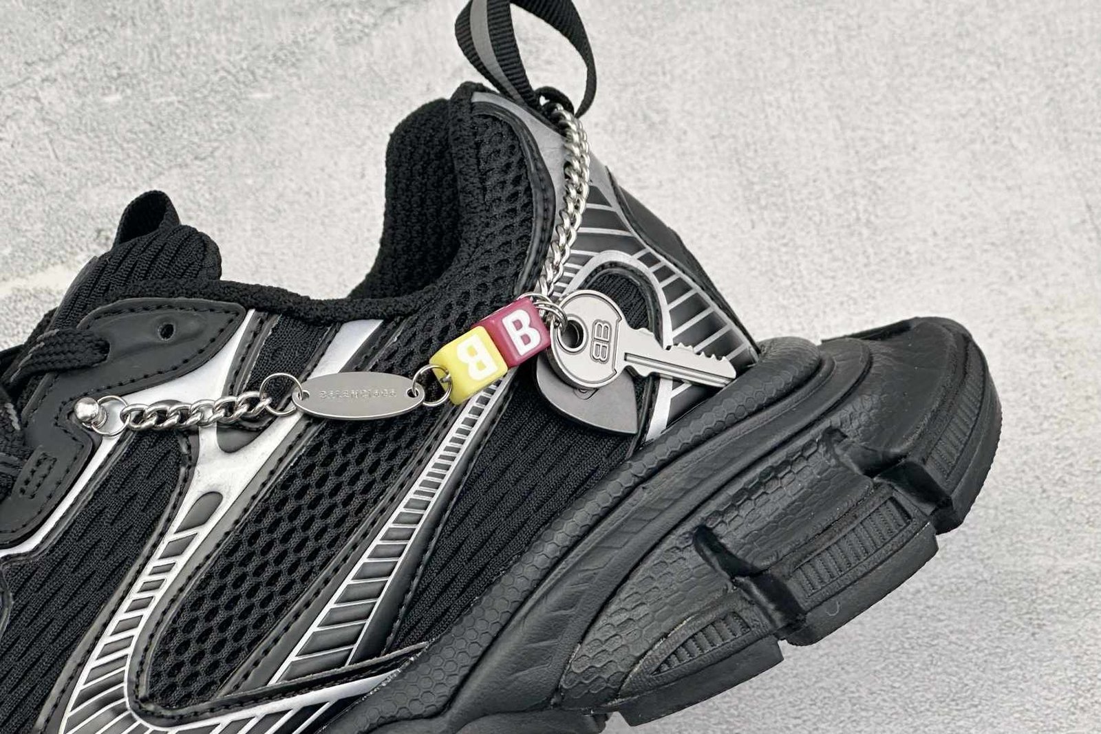 i8 Balenciaga 3XL Extreme Laces ：734734W3XCW1000