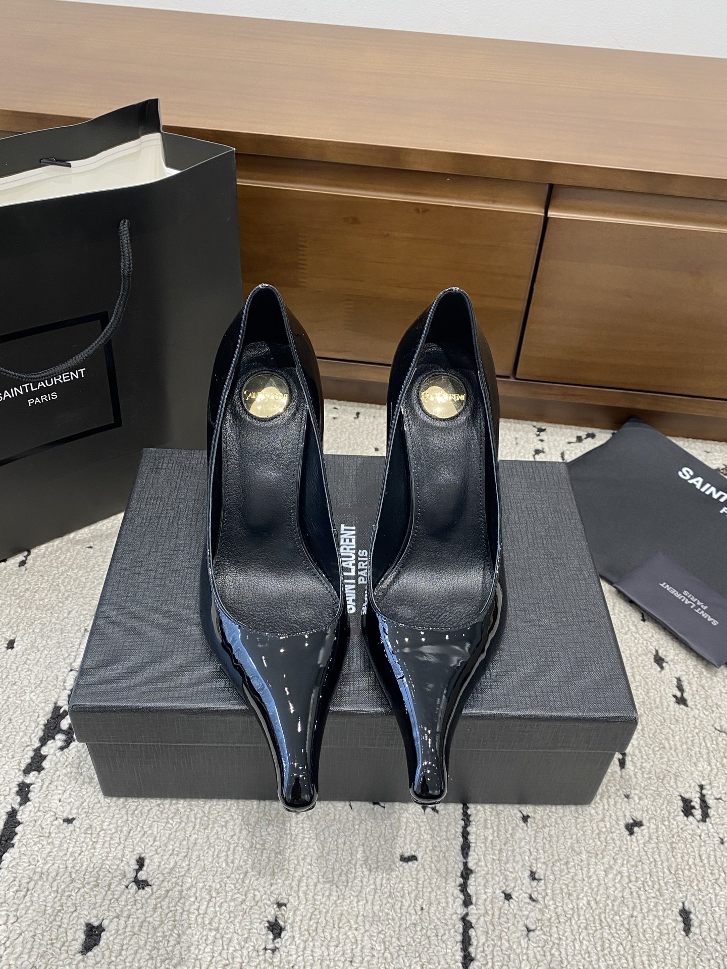 YSL women's shoes 𝑺𝒂𝒊𝒏𝒕 𝑳𝒂𝒖𝒓𝒆𝒏𝒕 2𝟔𝒇𝒘New products on — 1:1 Replica