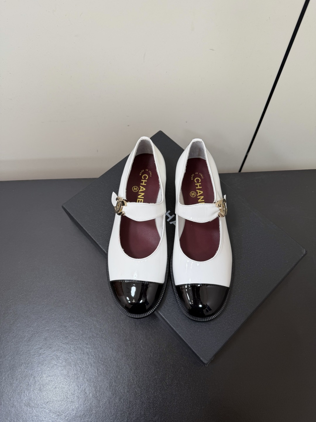 CHANEL women's shoes Chanel 26 A New — 1:1 Replica
