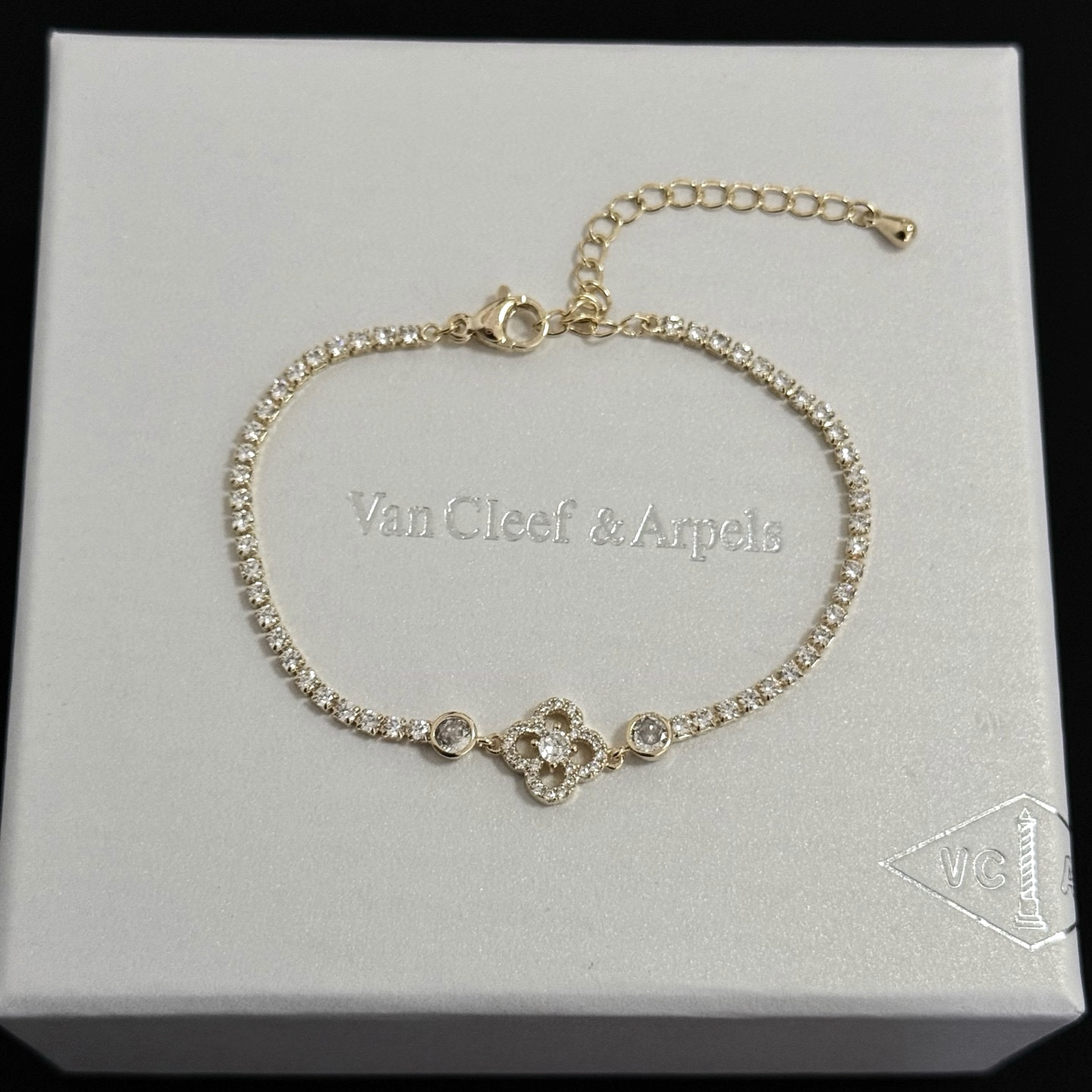 Van Cleef Arpels Alhambra Diamond Tennis Bracelet bracelet Yellow gold metal with clear diamond stones 16cm with 3cm extension chain
