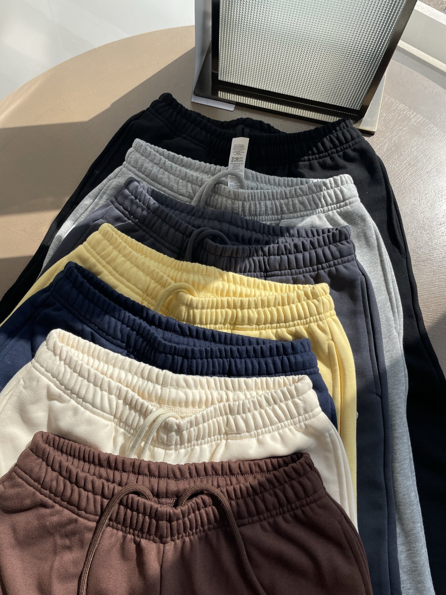 Alo Leggings Straight fit design, high waist, two-piece waistband, absolutely comfortable! — AAA Quality Replica