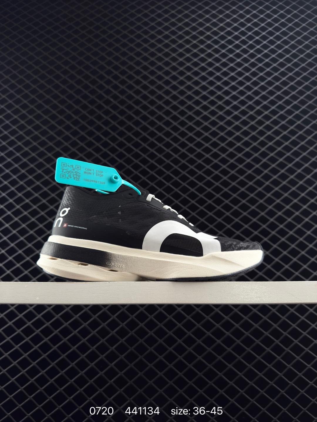 On Cloudboom Strike Black White Cream EU 36-45 Running Shoe Running Sneakers - Unisex BS-85524